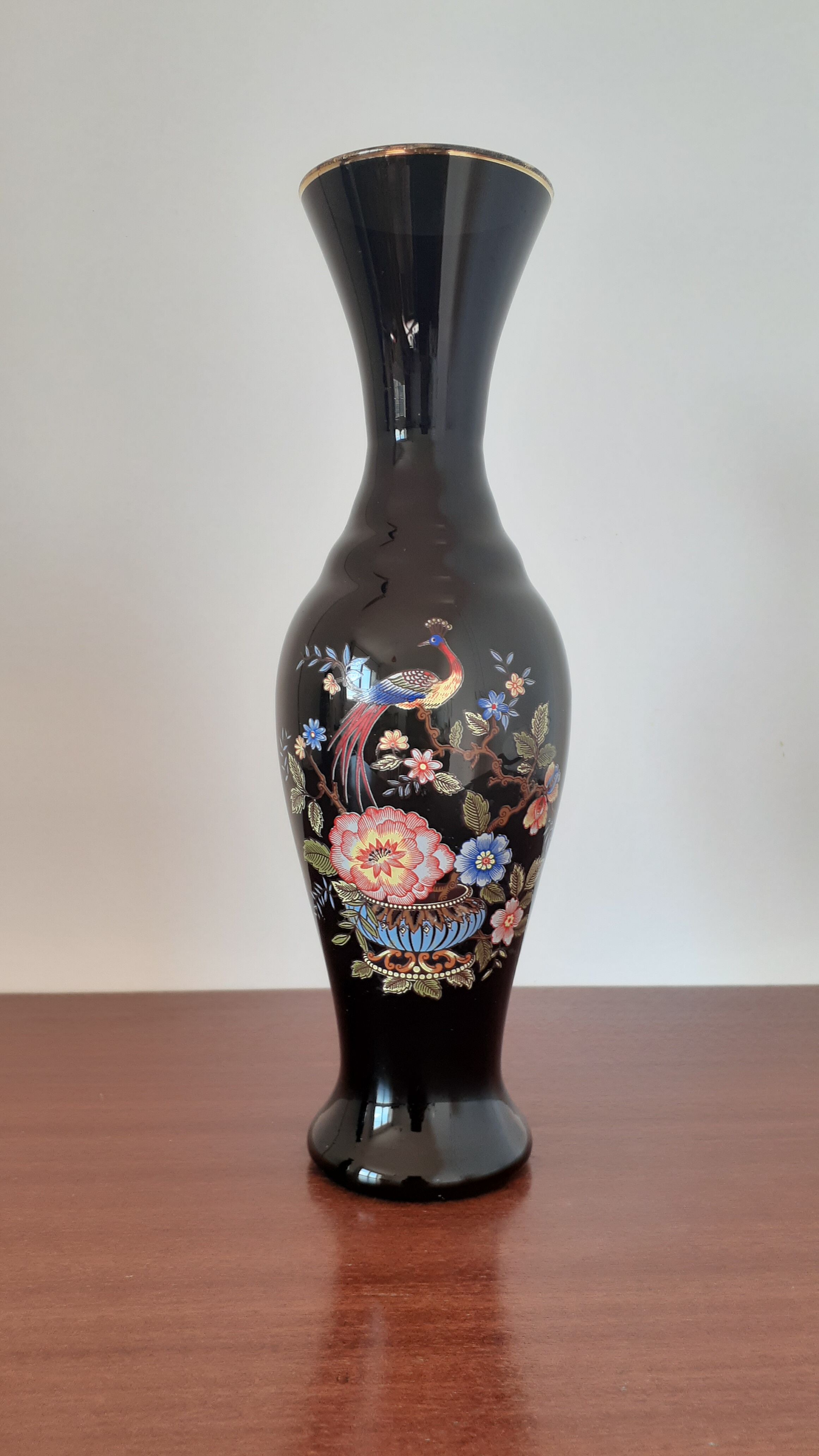 Black glass vase