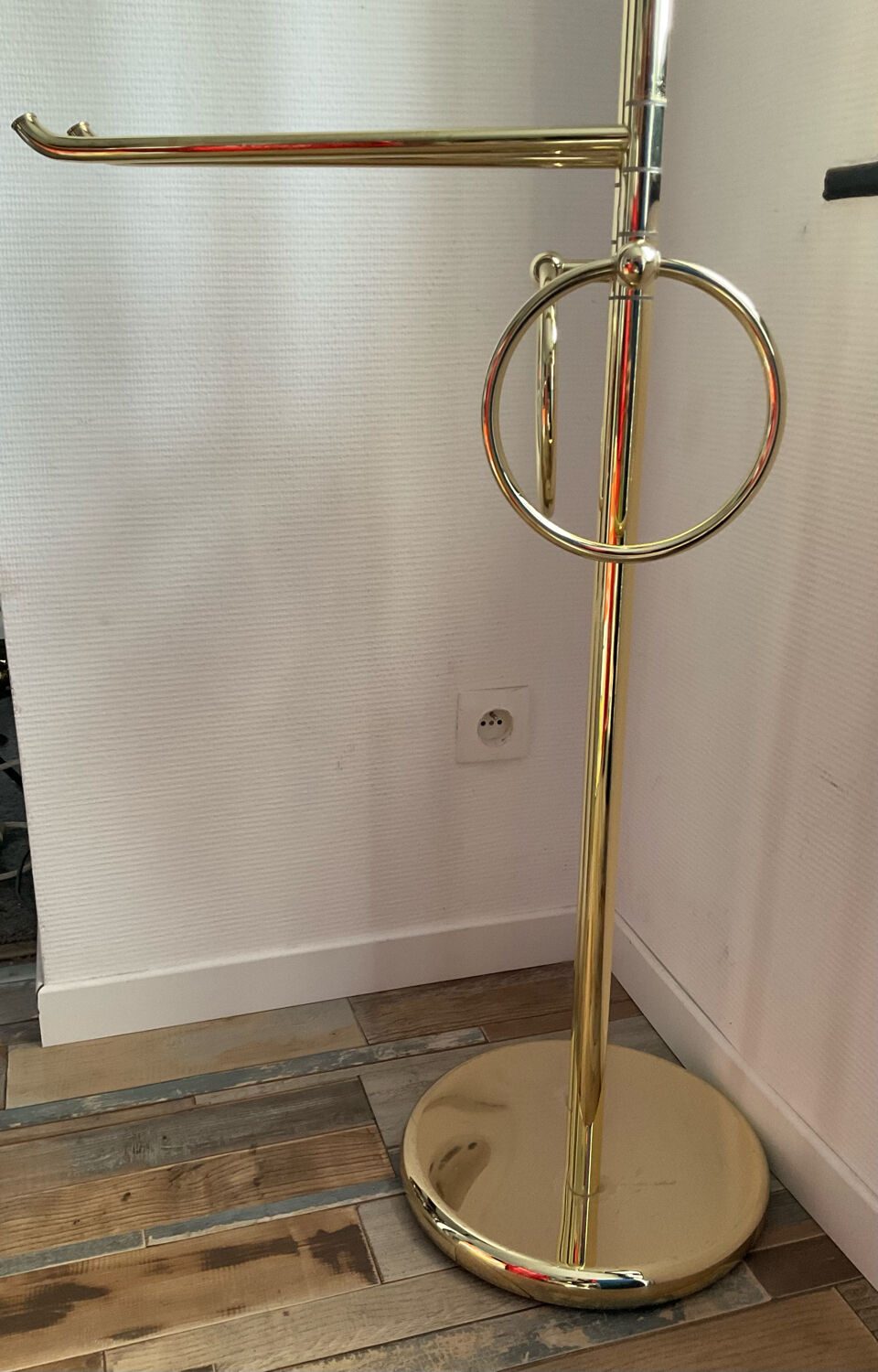 Italian towel rack in gilded metal from the 70s