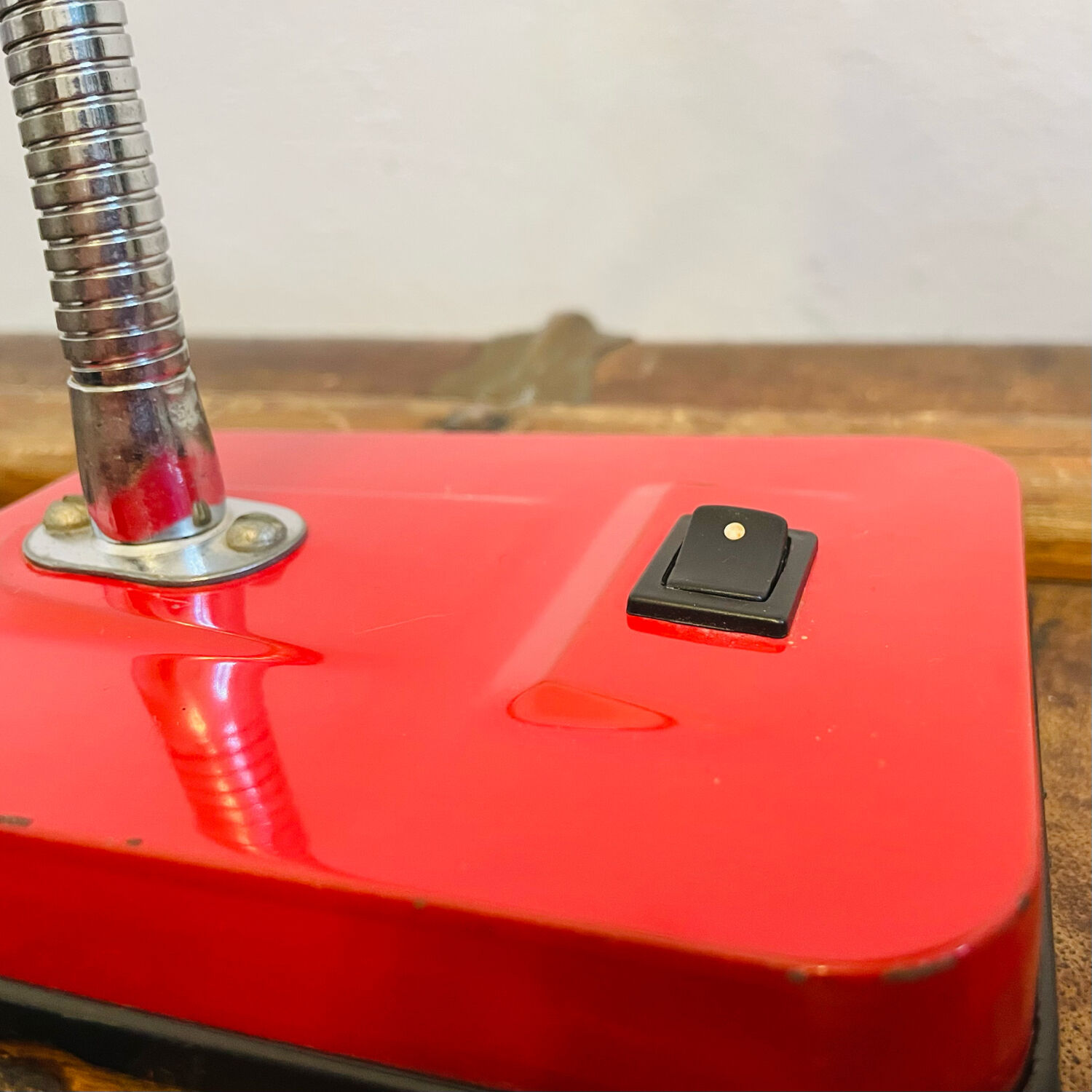 Vintage MG desk lamp