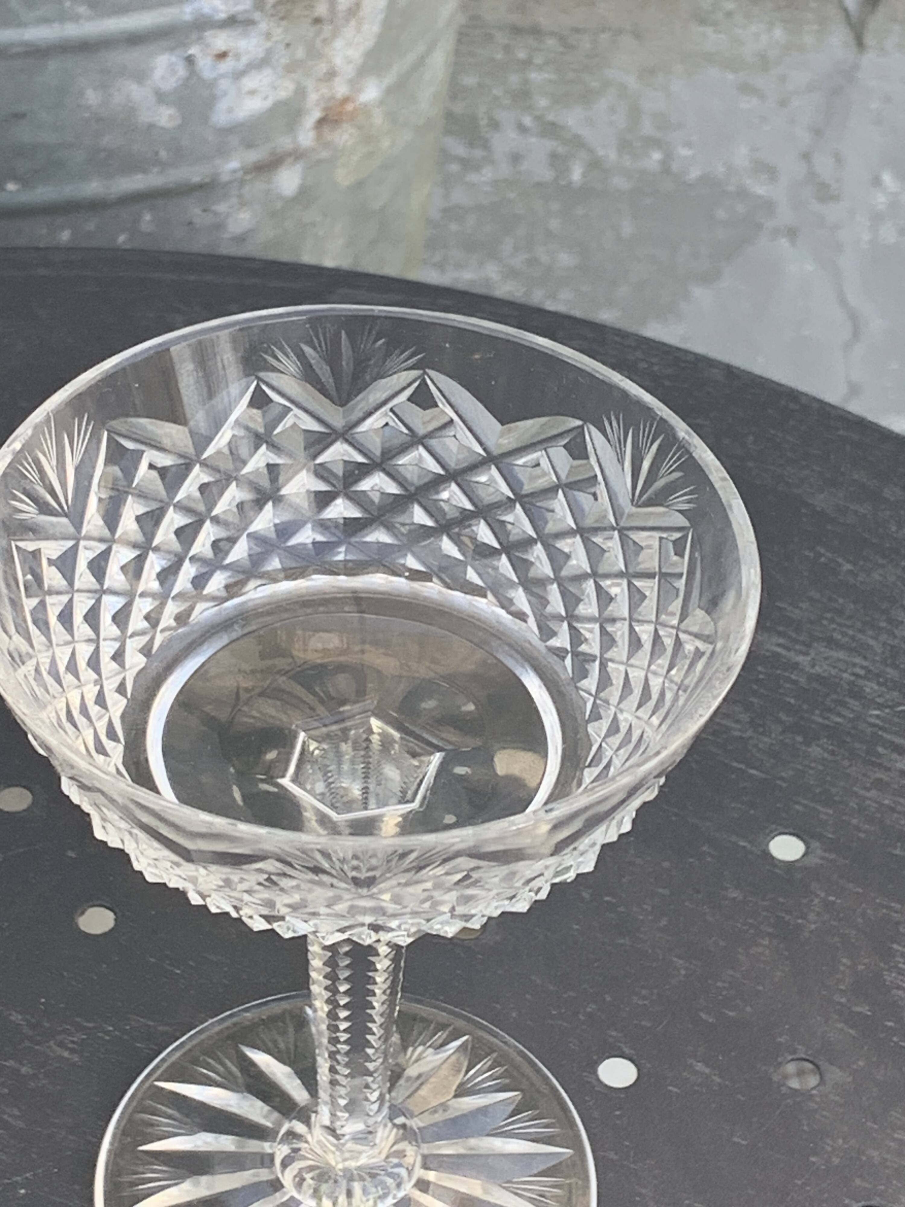 6 champagne glasses in glass and transparent crystal, antique chiseled