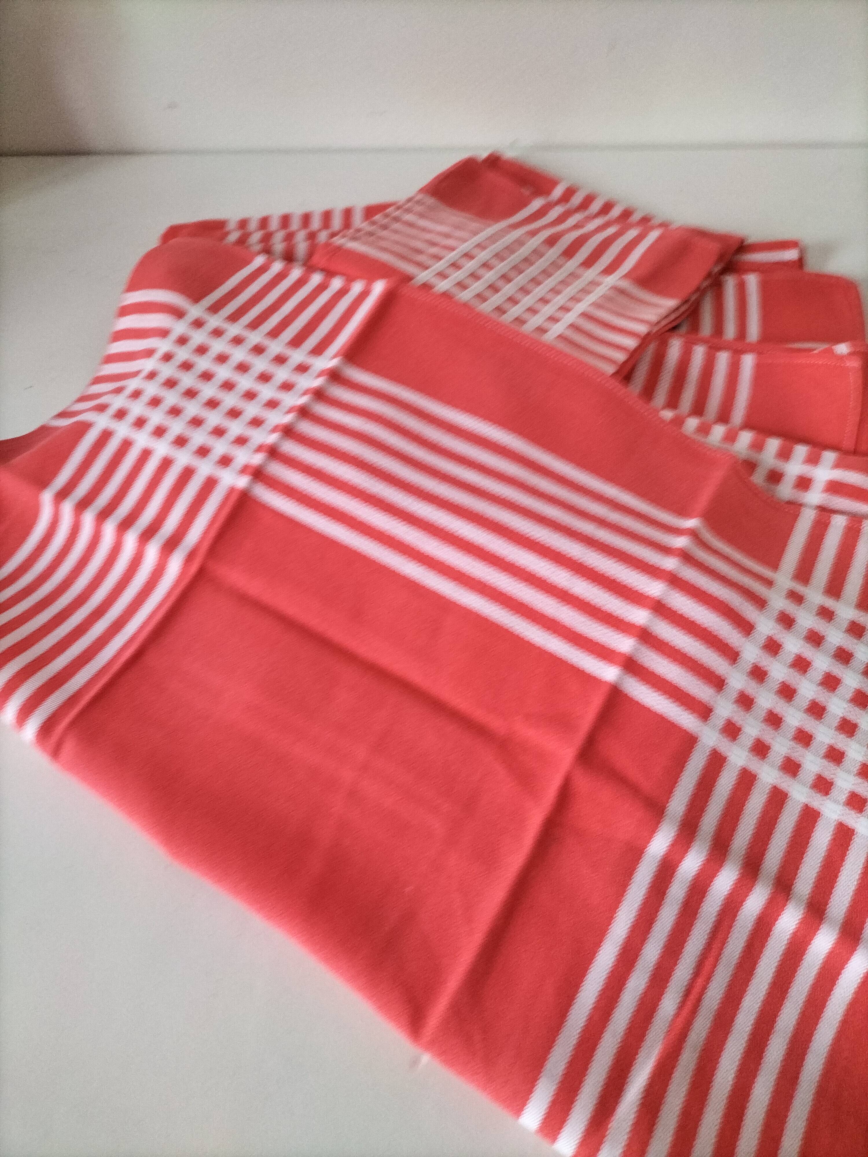 Lot of 12 vintage napkins