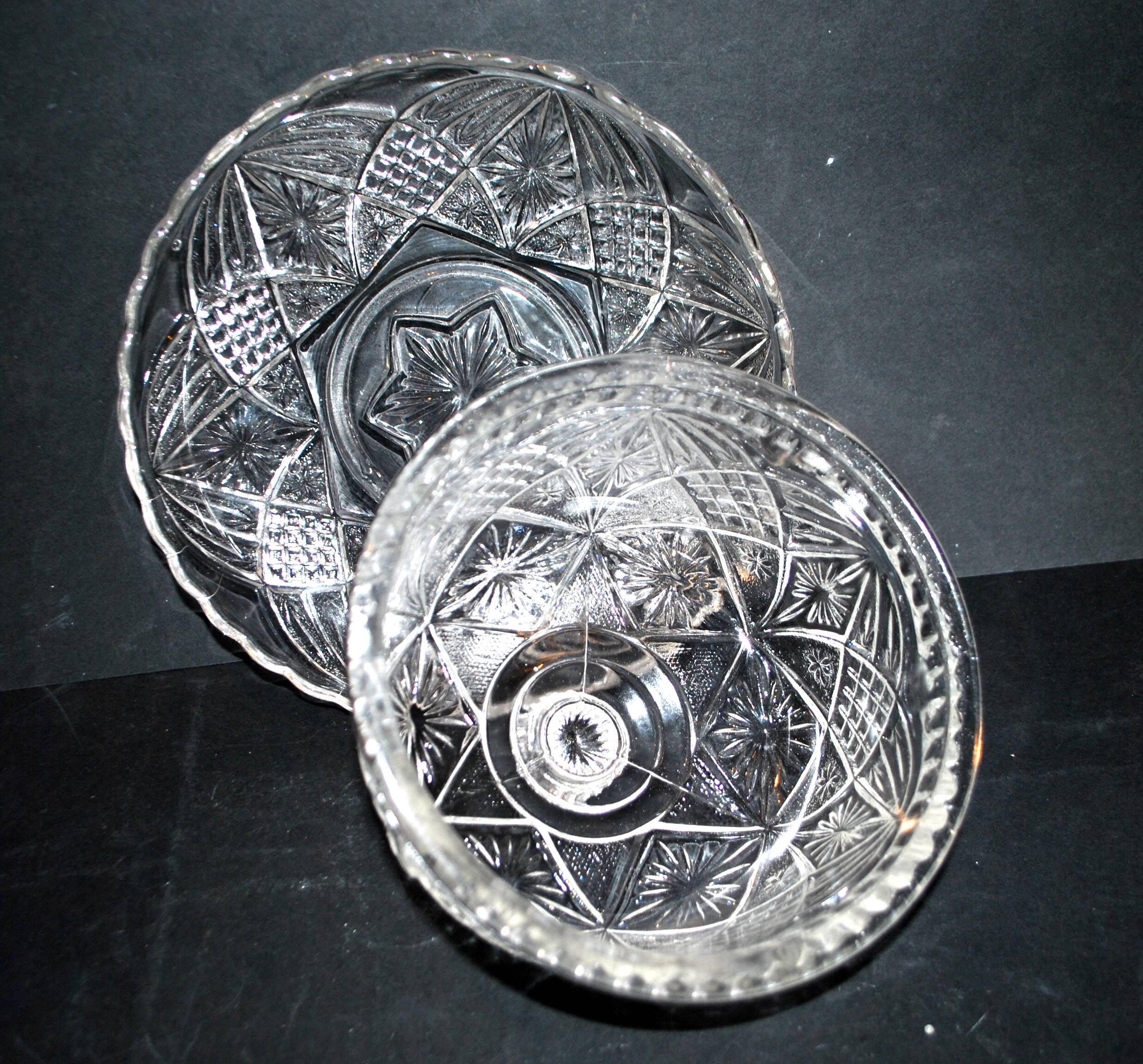 Vintage Portieux Vallerysthal pressed-molded glass cheese bell