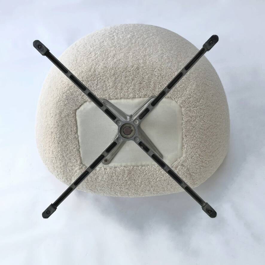 Swivel shell armchair, star legs Denmark 1960/1970