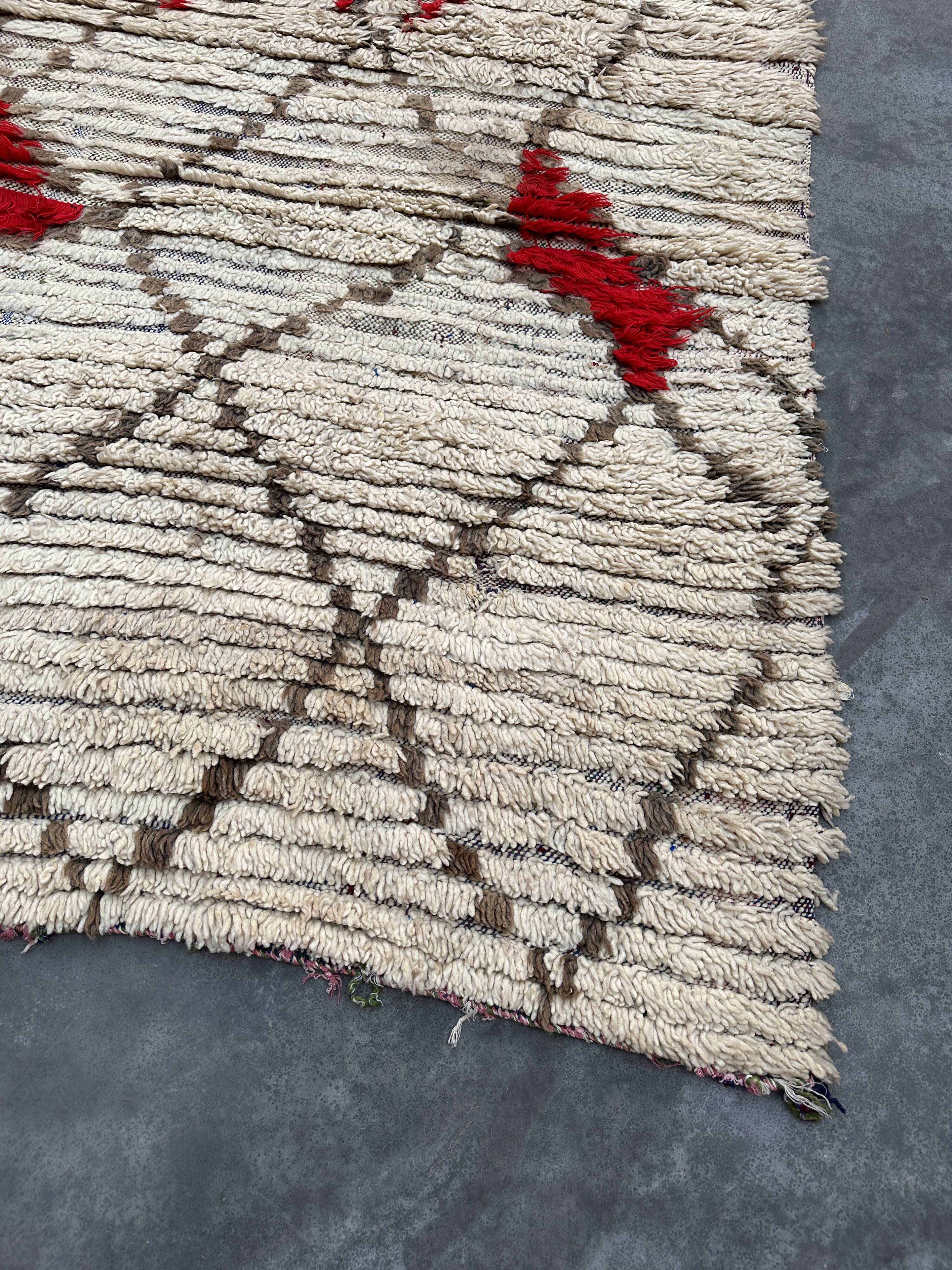 Moroccan carpet azilal beige - 114 x 166 cm