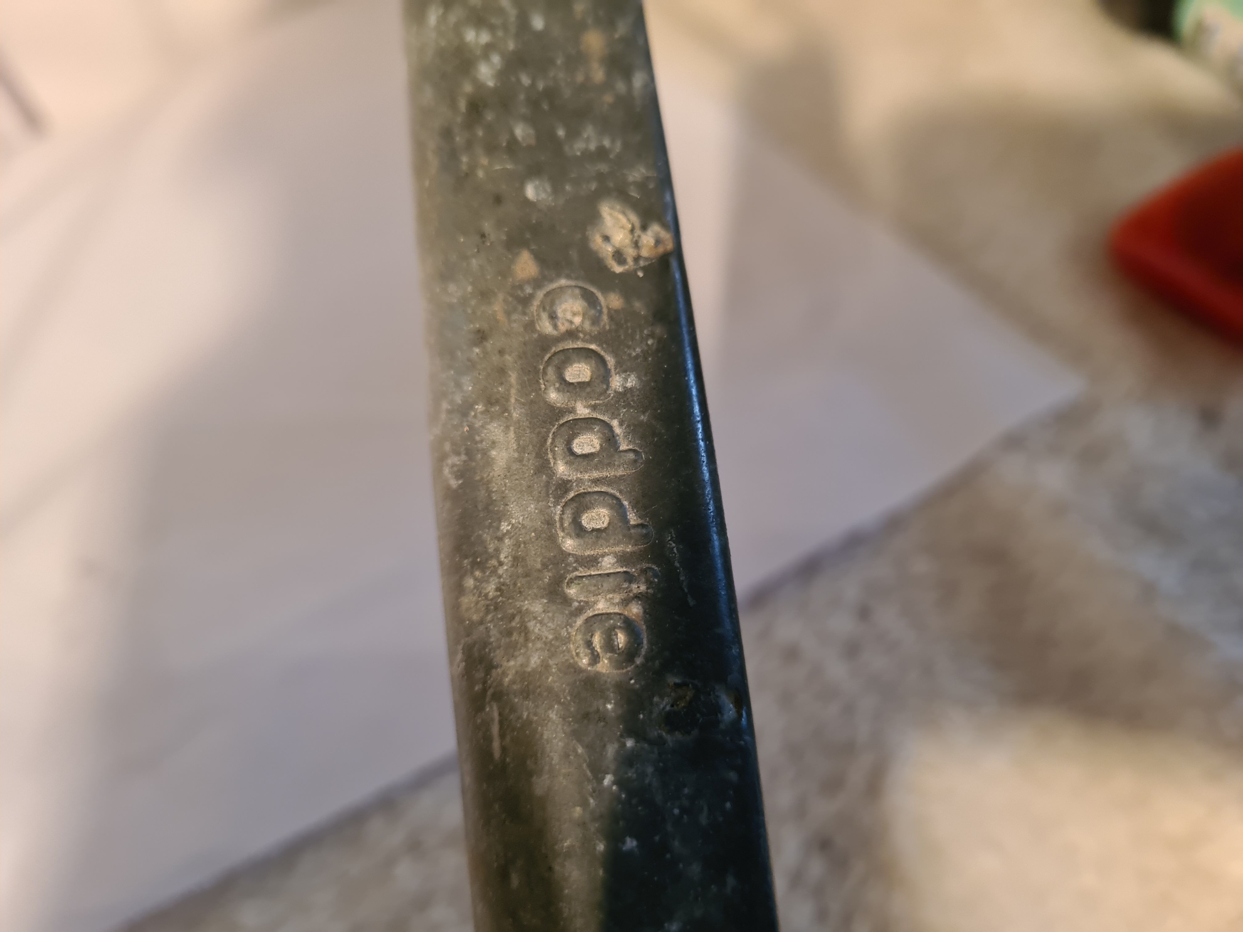 Very nice vintage bottle holder