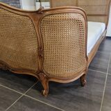 Lit corbeille cannage style Louis XV