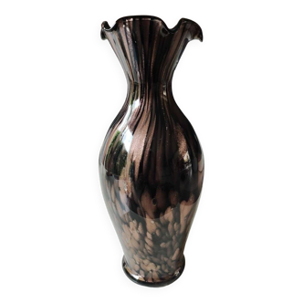 Corolle design vase in blown Murano art glass/Designer V. Nason. 70s. High 25 cm