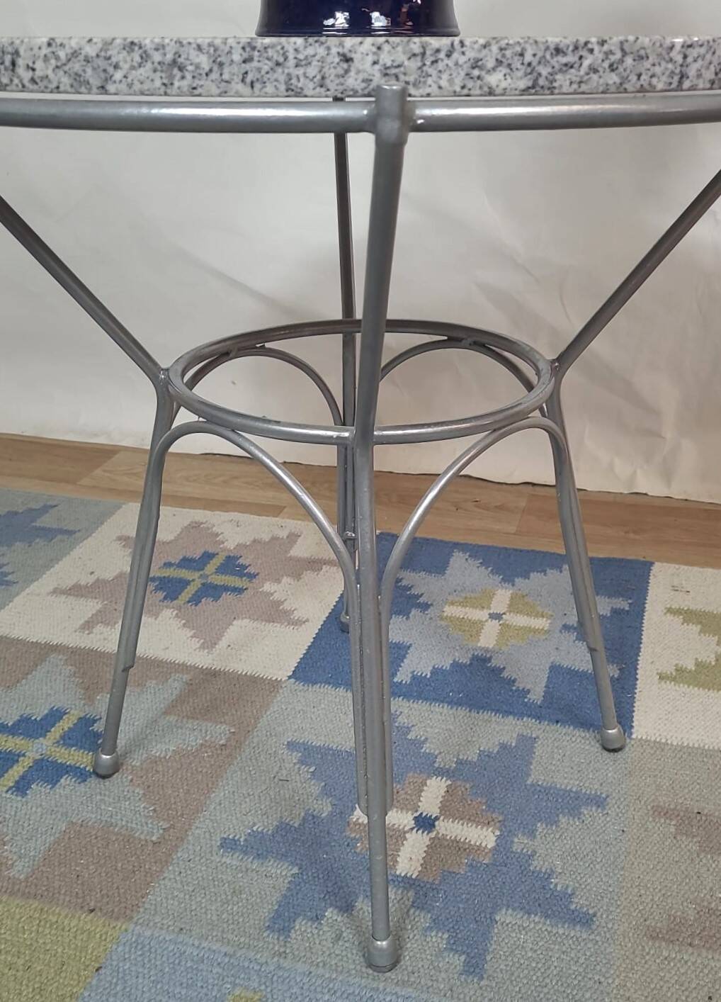 Round coffee table in grey granite and silver metal, German design 1960.