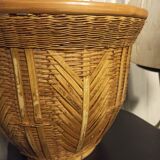 Wicker basket year 80 pot cache