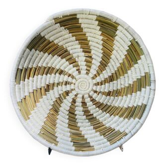 Assiette en feuilles de palmier tressées soleil blanc 45 cm