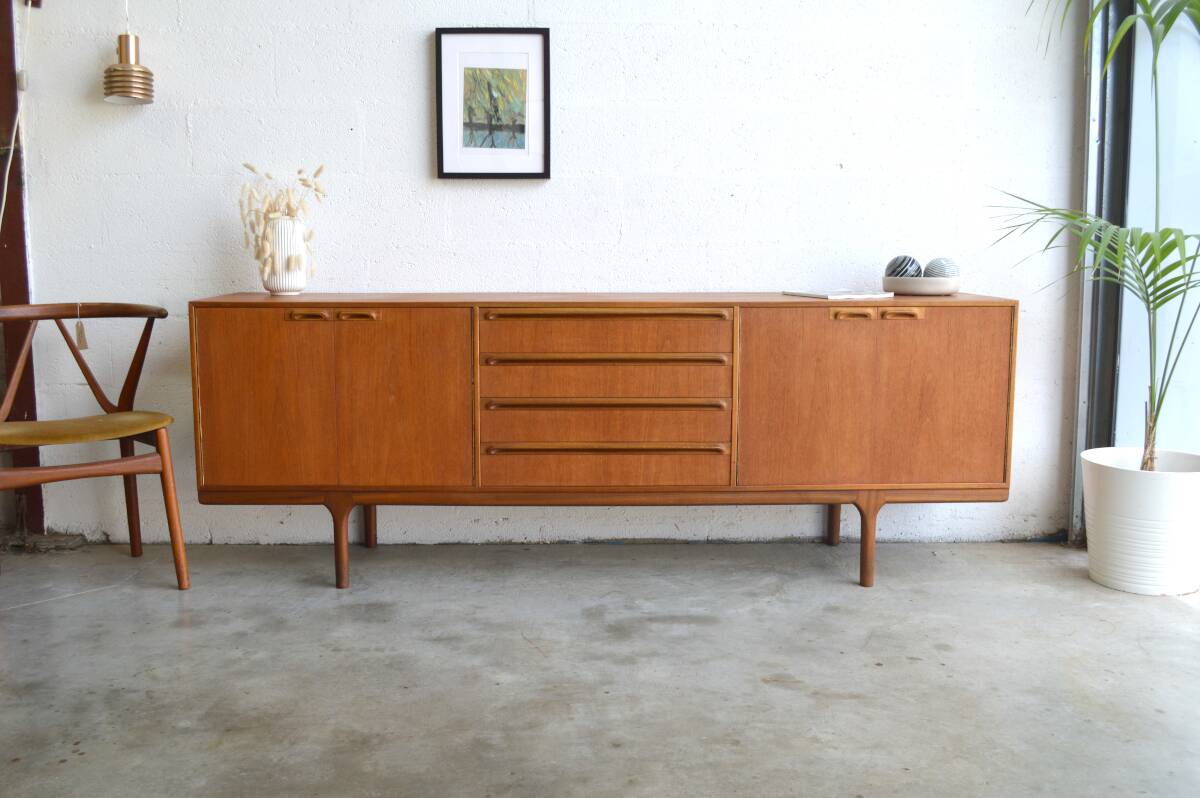 Enfilade McIntosh Dunbar 213cm
