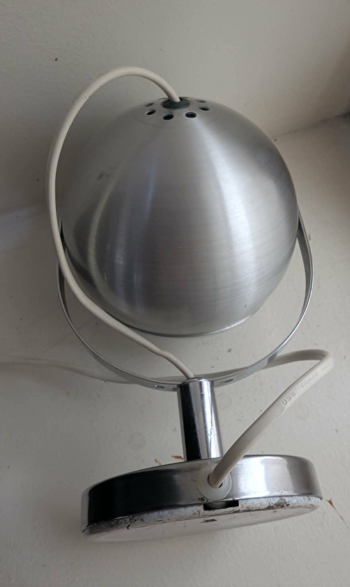 EYE BALL desk lamp