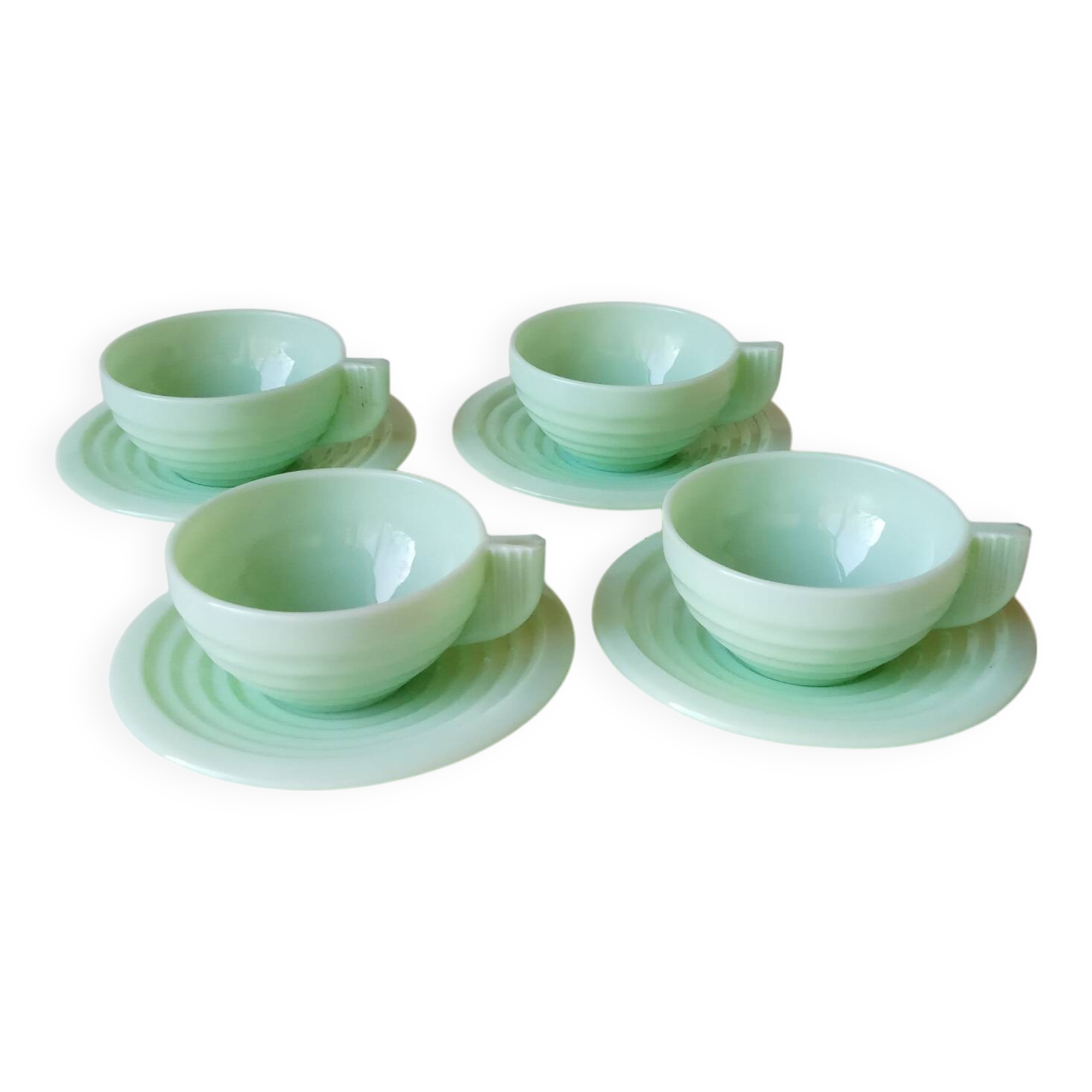 Art-deco opaline cups