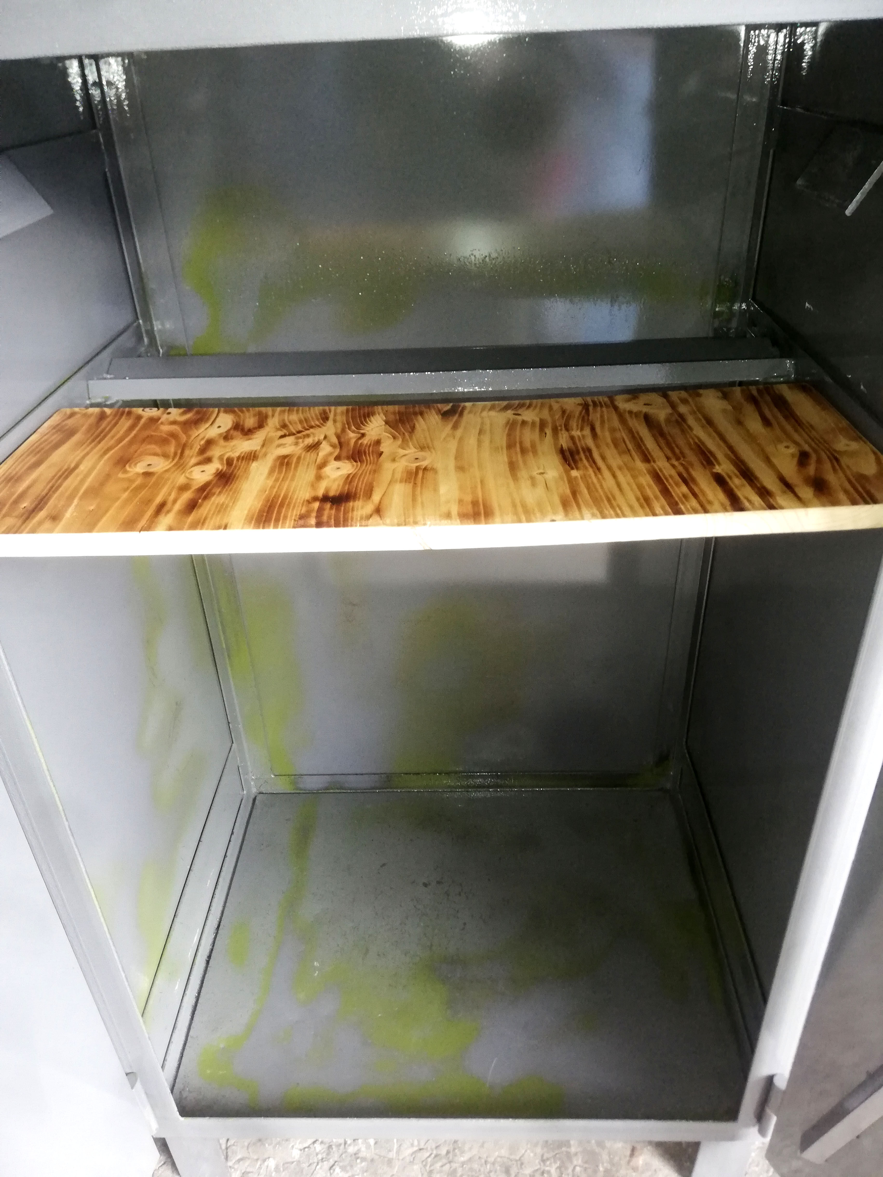 Industrial cabinet in varnished metal