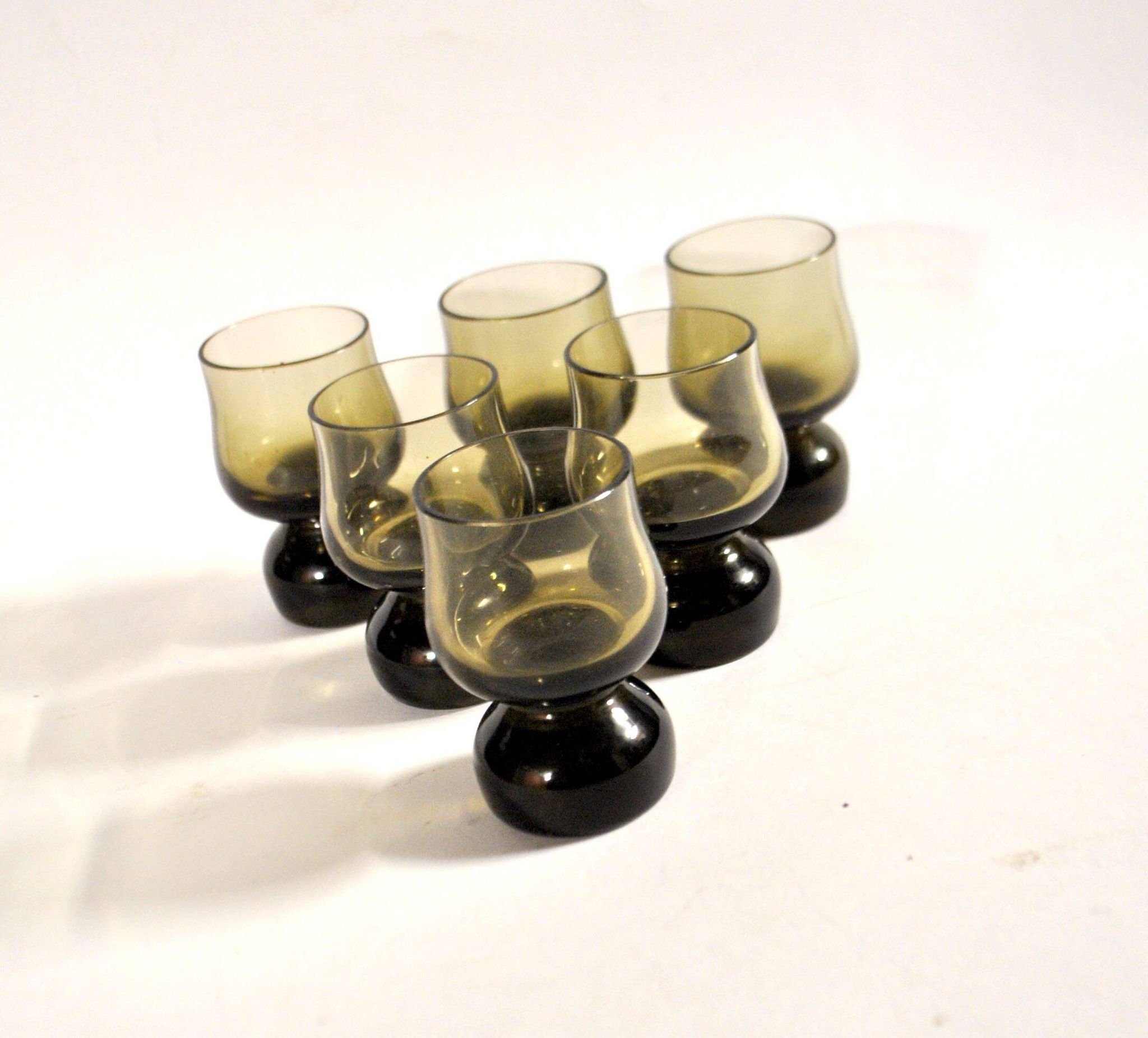 Set of 6 vintage smoked glass shot glasses from Italy, 1970-1980.