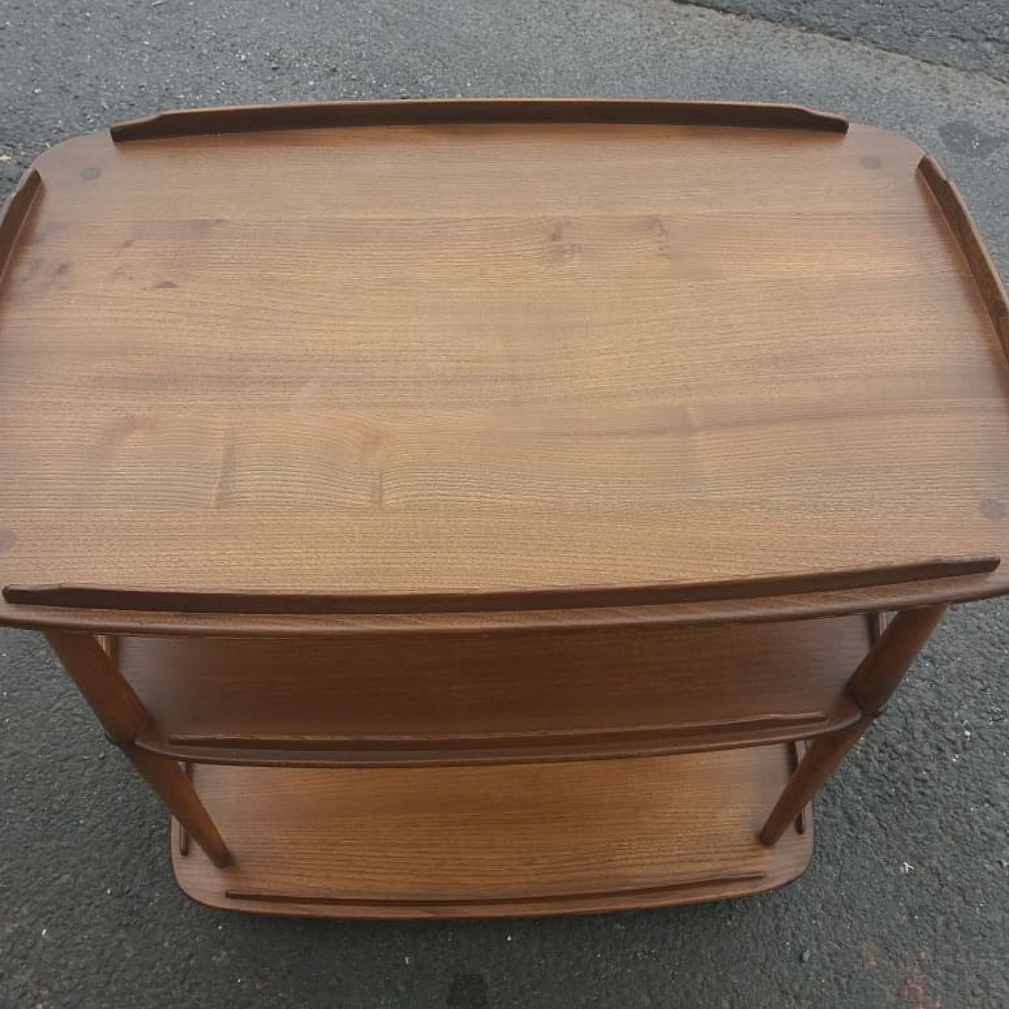 Table desserte bar roulante en orme massif par ercol angleterre vers 1960