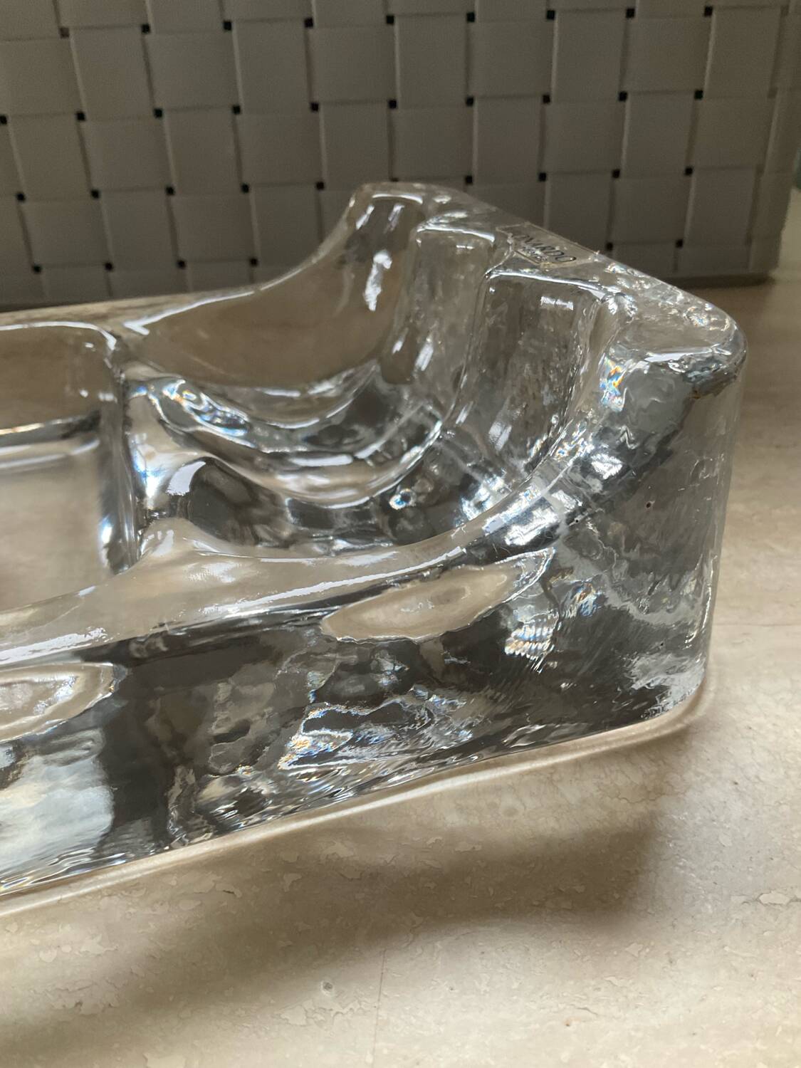 Cendrier à pipe vintage en verre moulé