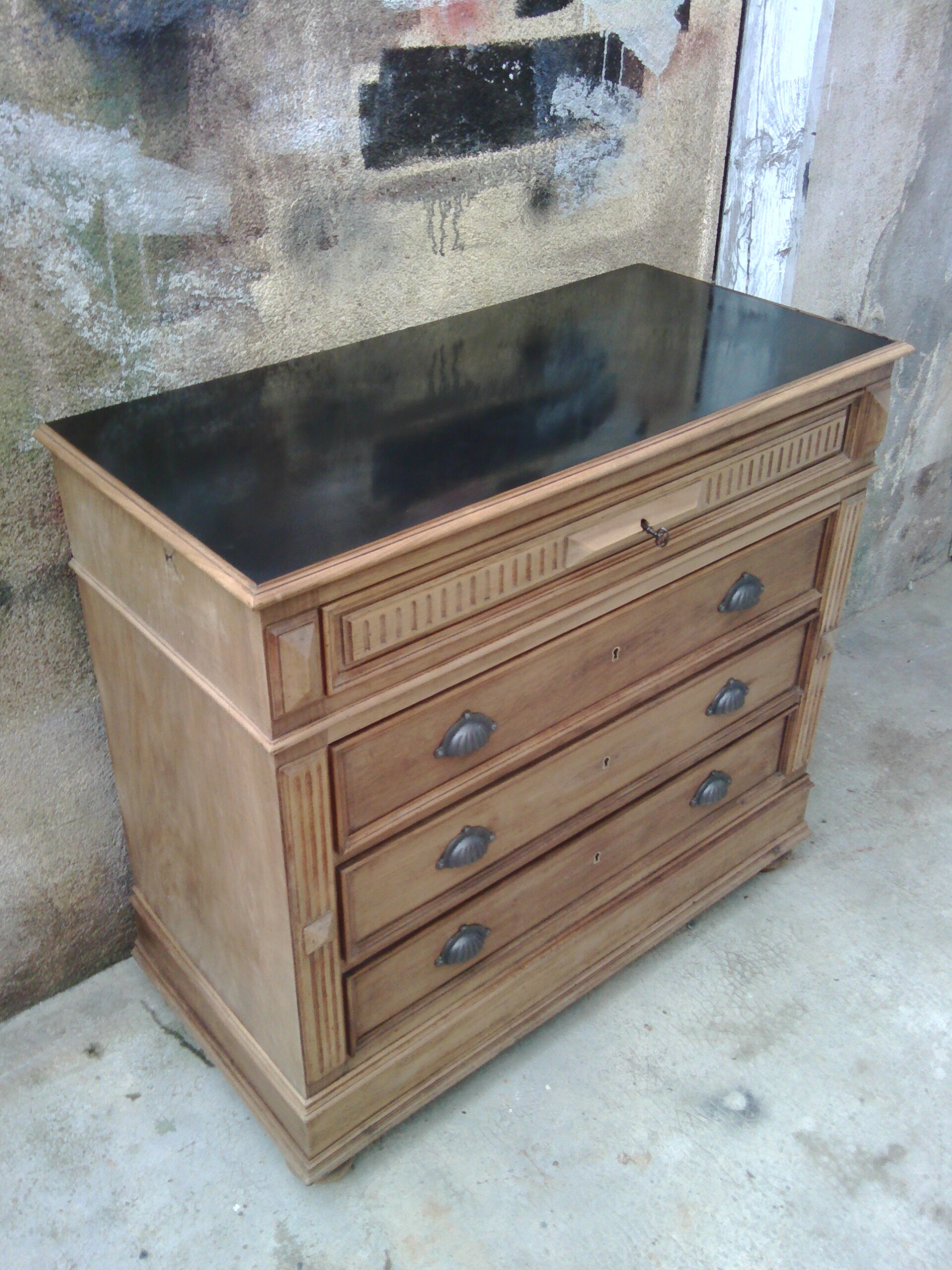 Ancient walnut dresser 1900