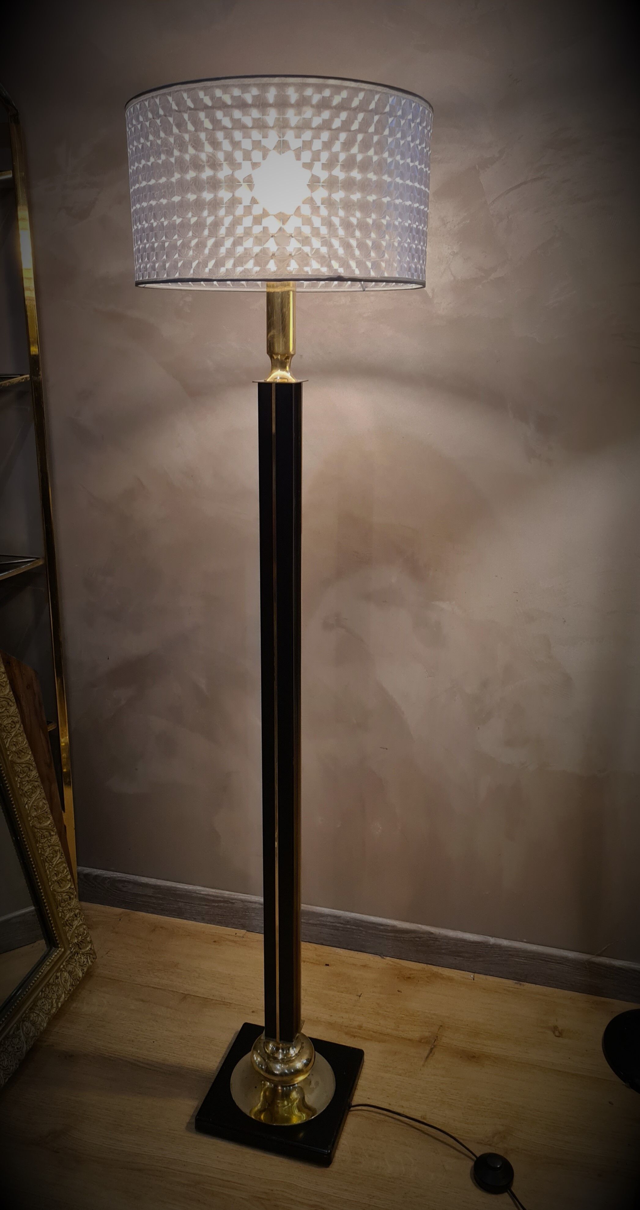 Modernist floor lamp 1970 luxury