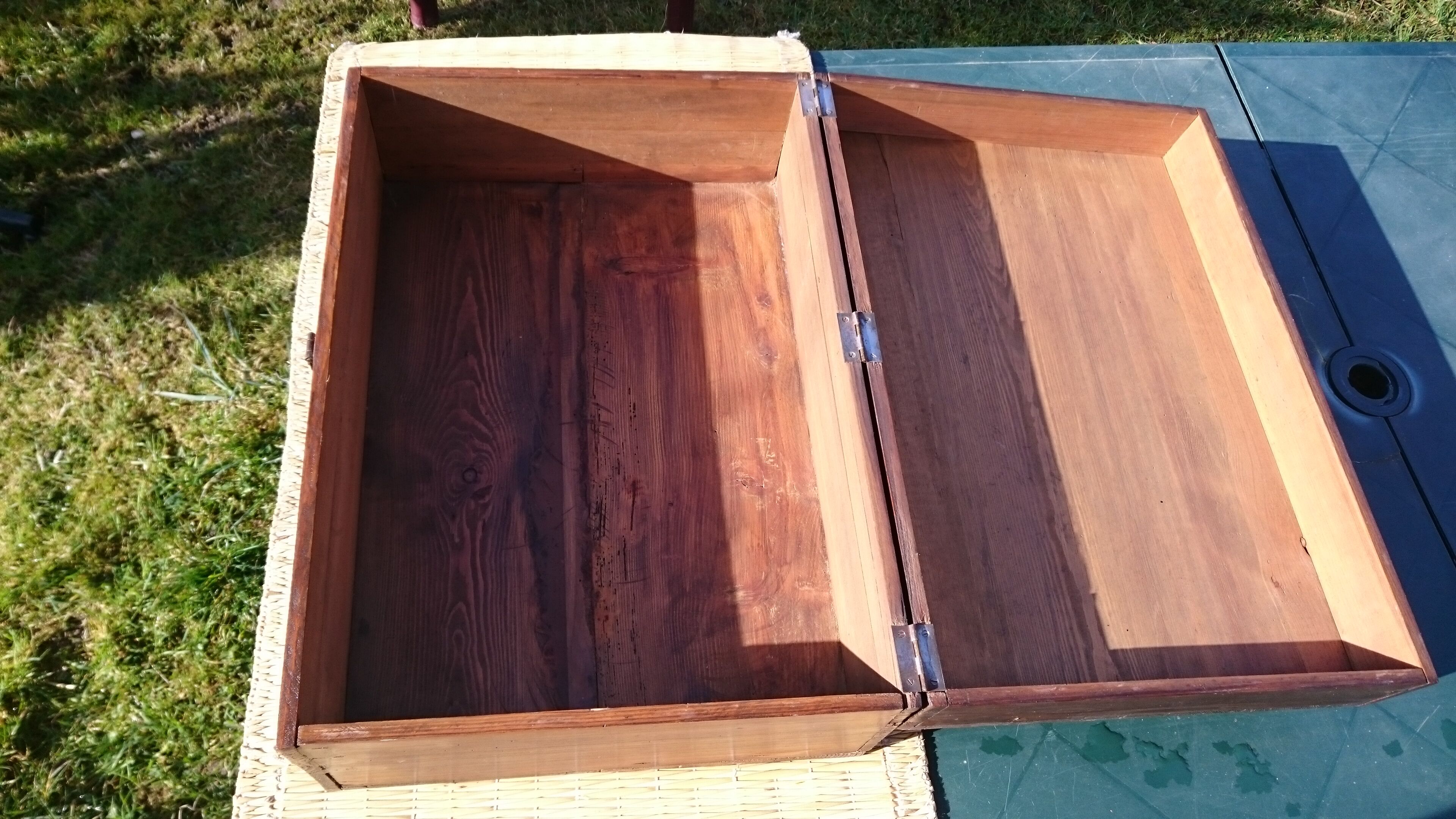 Wooden chest 20th cty