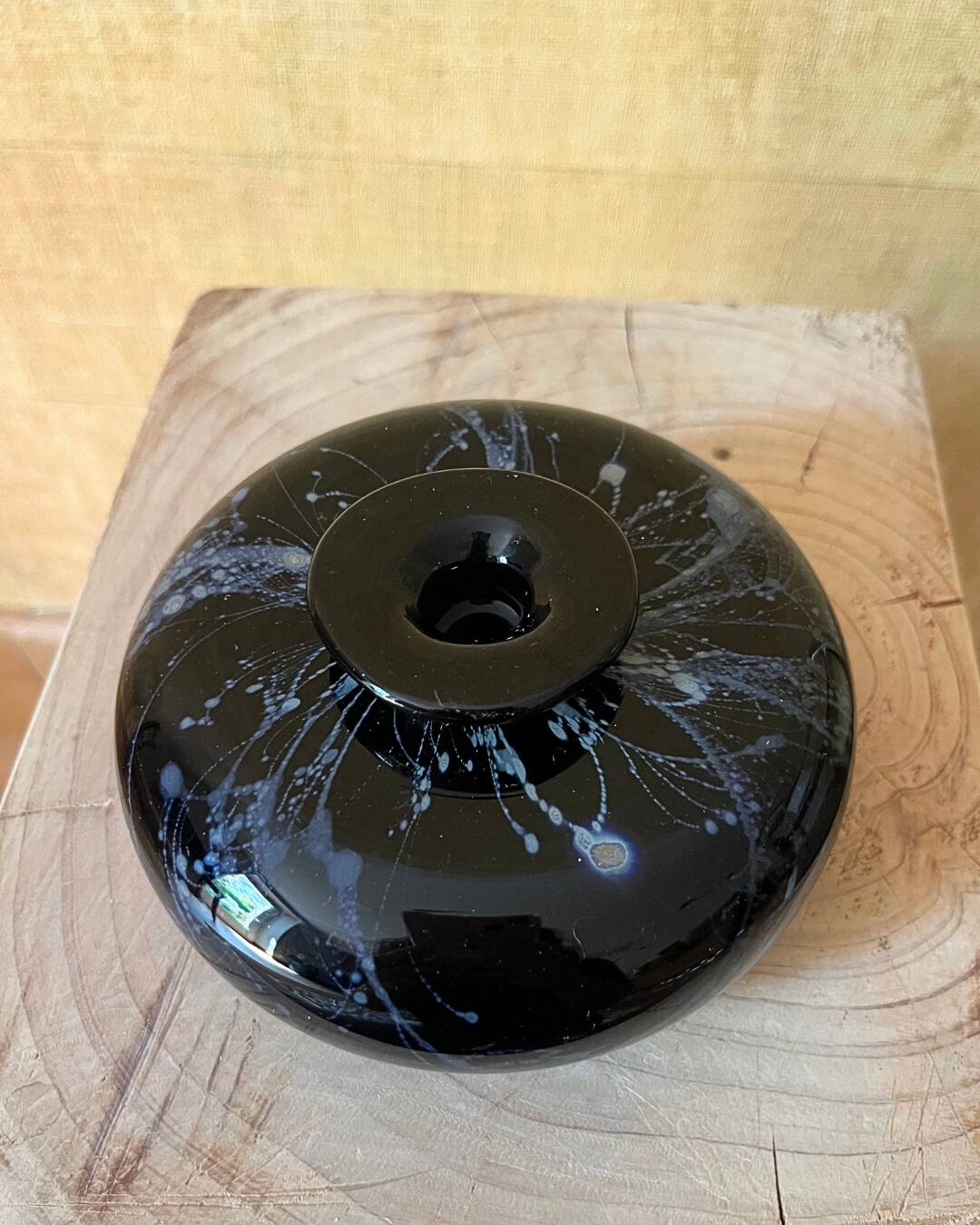 Flat blown glass soliflore - Silver glitter inclusions - France 60s-70s