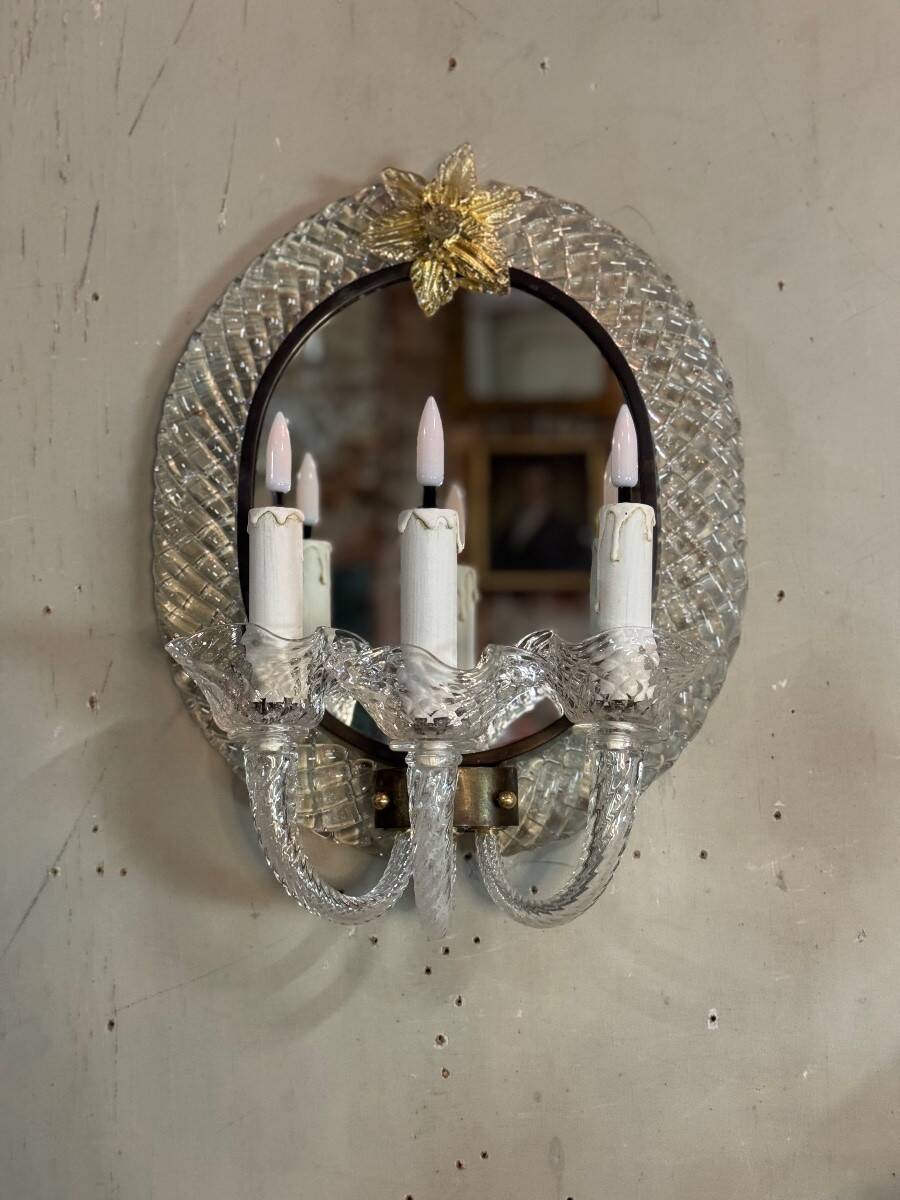 Pair of “trecchia” mirror wall lights, Venice, circa 1950, Murano glass inc.