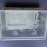 Glass jewelry box