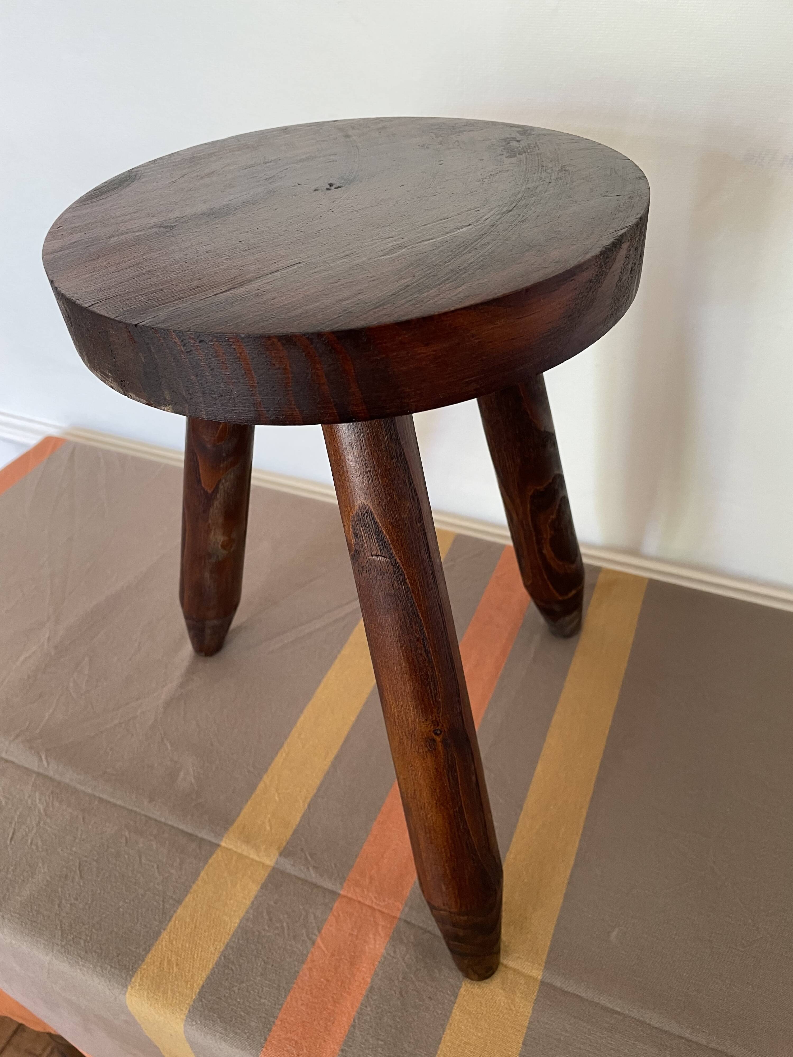 Tripod stool
