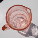 Pichet en verre rose