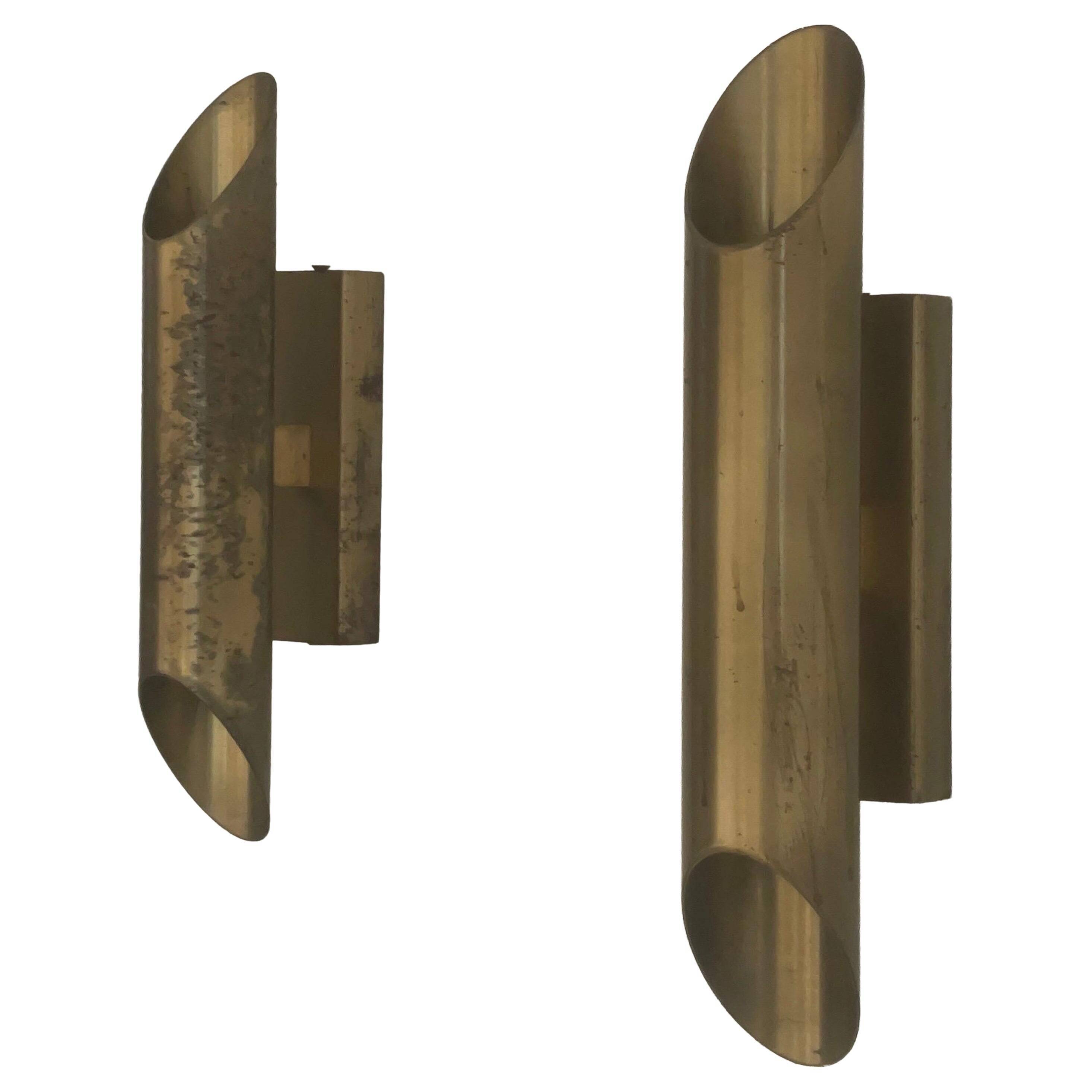 Pair of brass wall lights with Italian mid-century design, 1960, Italy.
