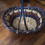 Rattan basket with handle