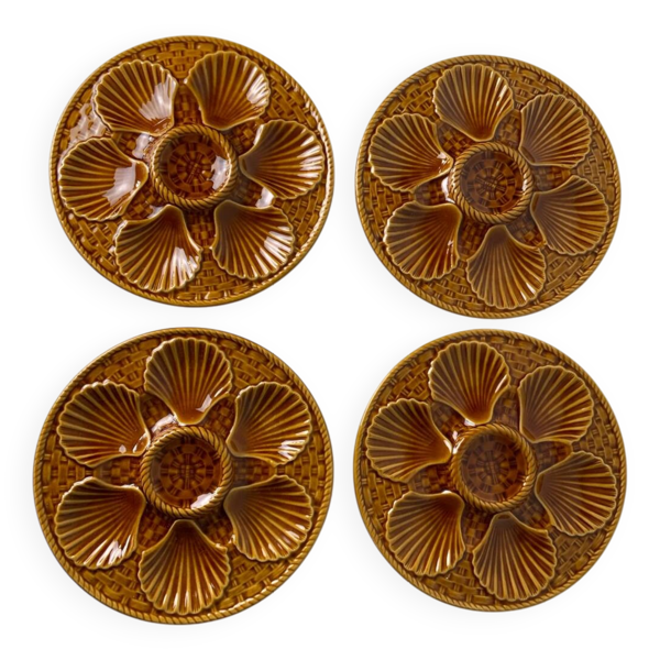 Assiettes à huîtres barbotine
