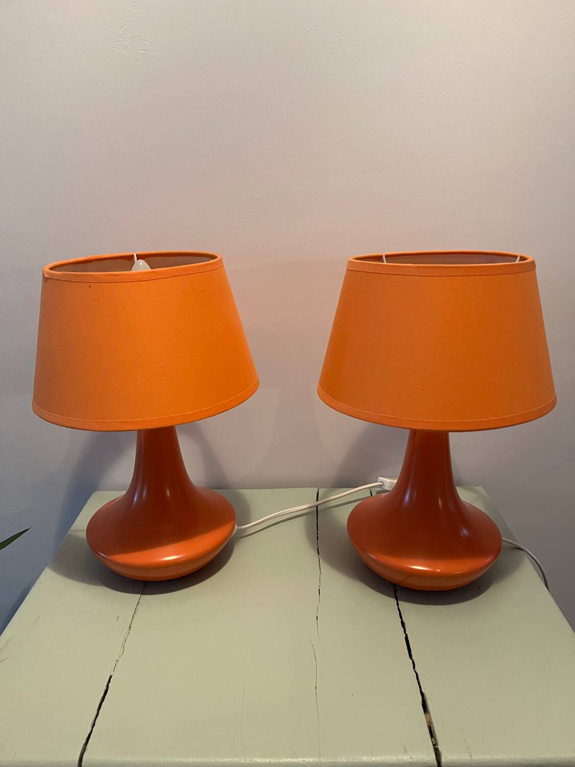 2 lampes de chevet orange, années 70