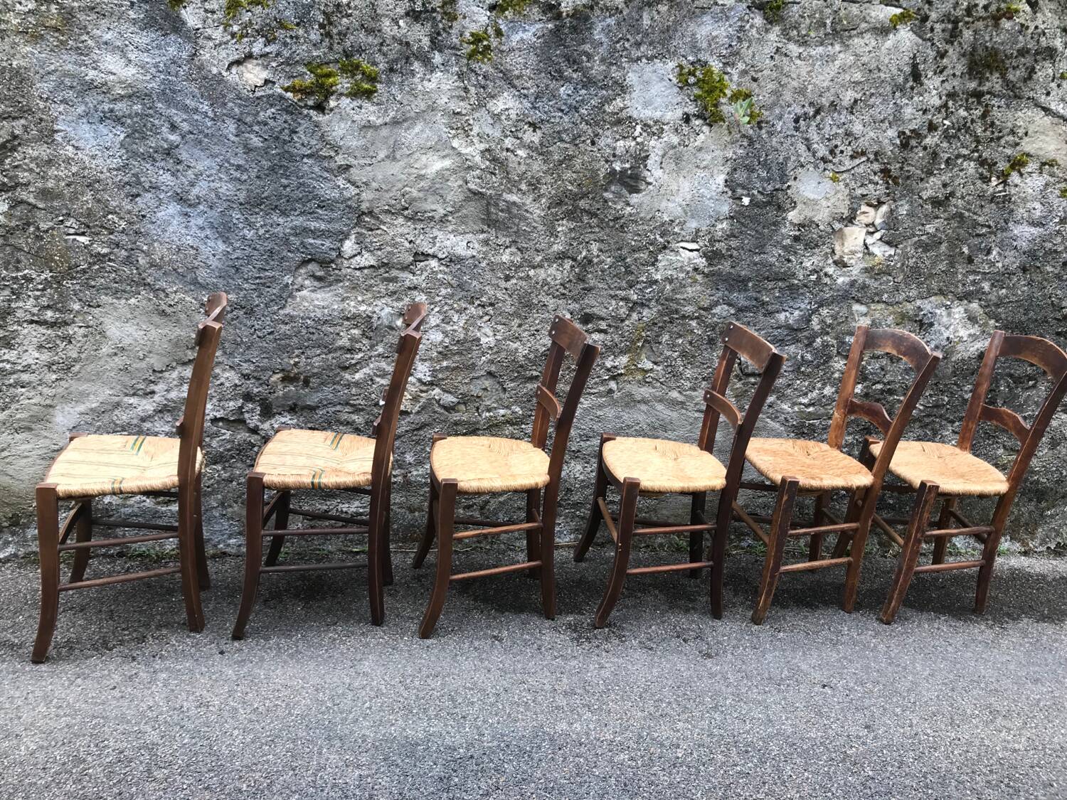 Set of 6 straw bistro chairs