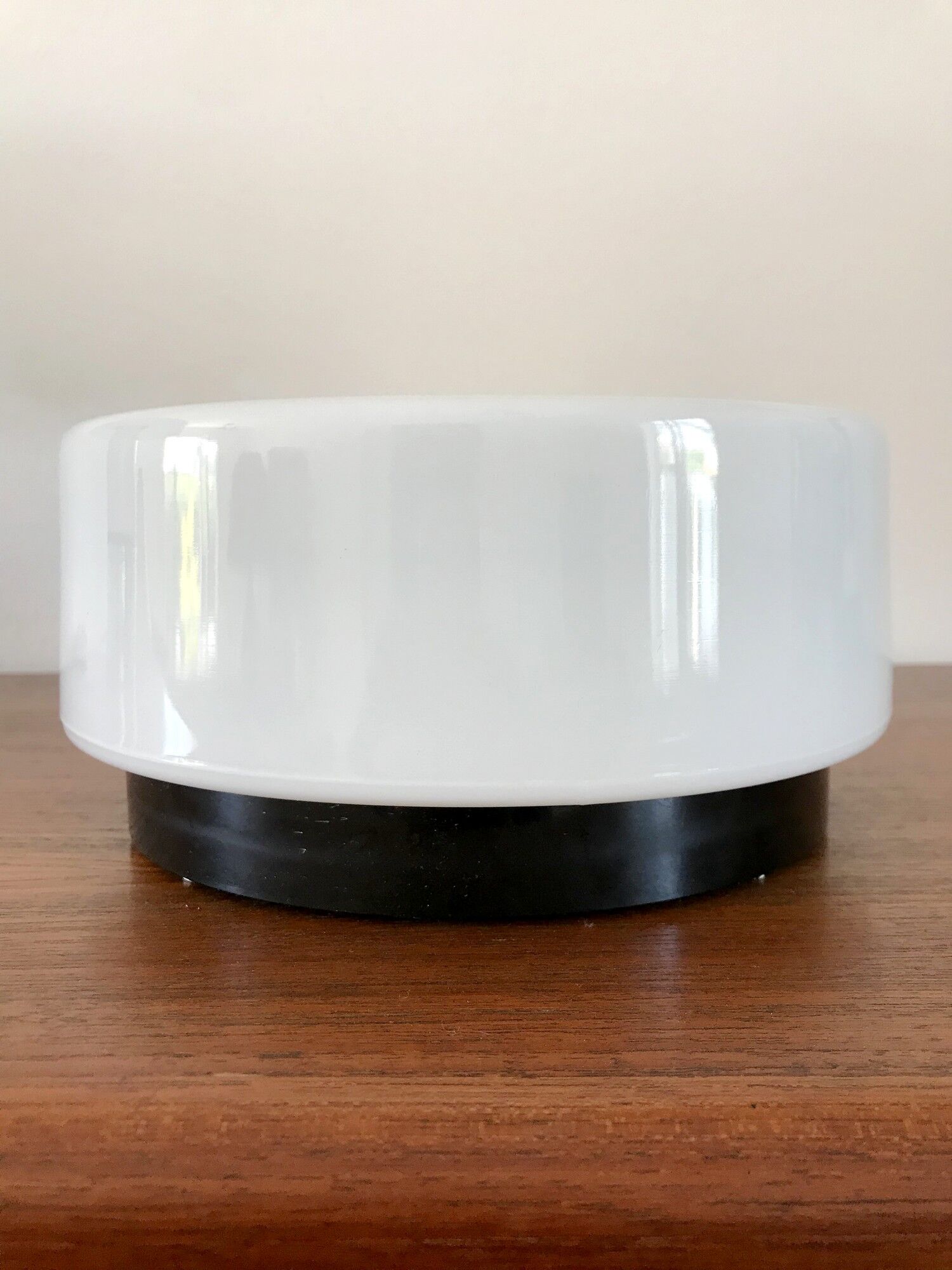 Ceiling lamp in vintage opaline 70s