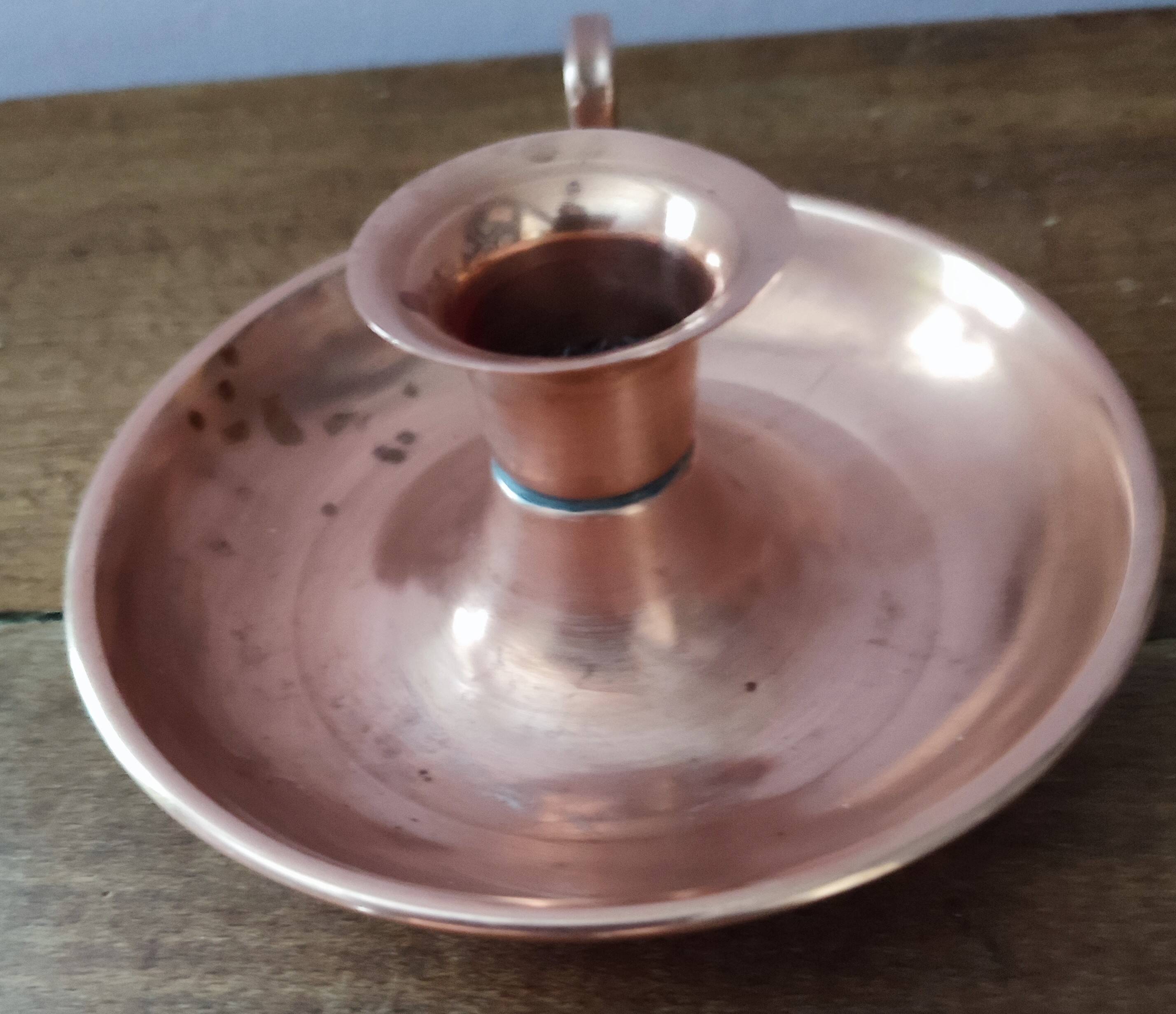 Cellar rat candle holder