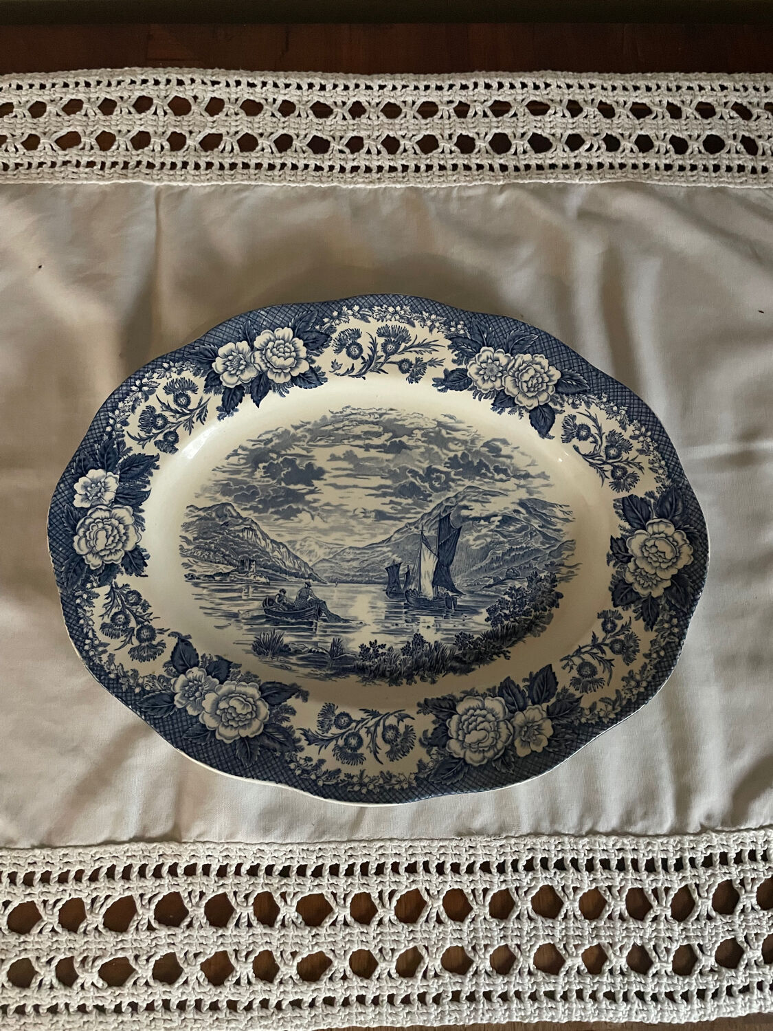 Oval dish Lochs of Scotland collection