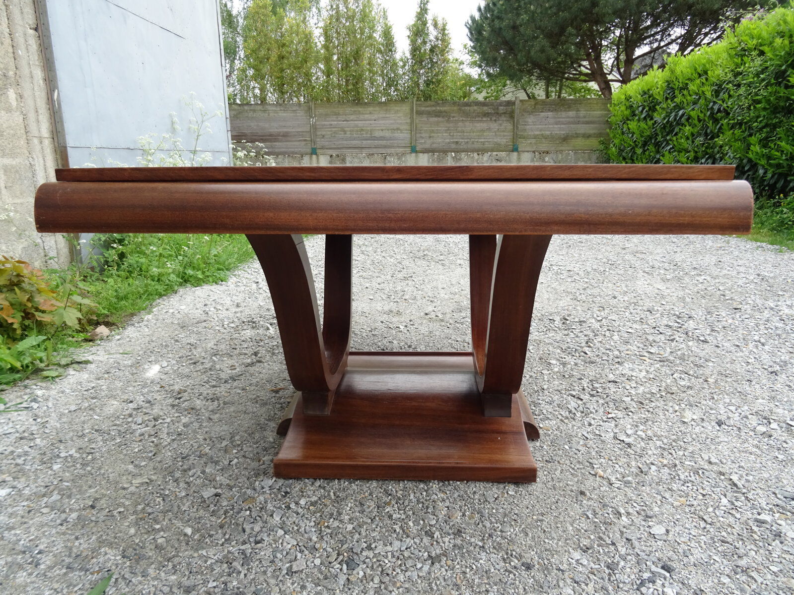 Art deco table with rosewood extensions