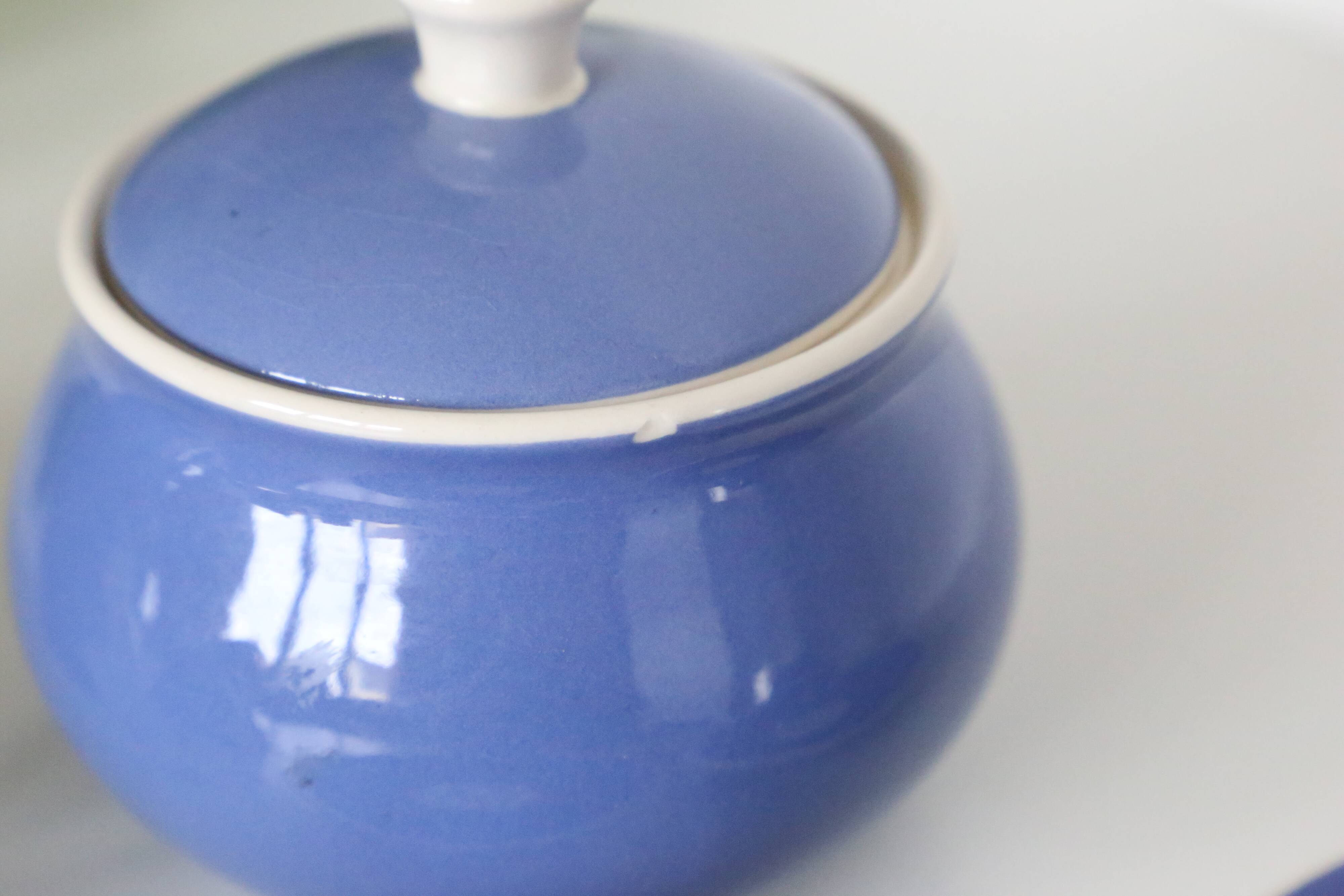 Coffee service Villeroy and Boch, in very good condition, vintage