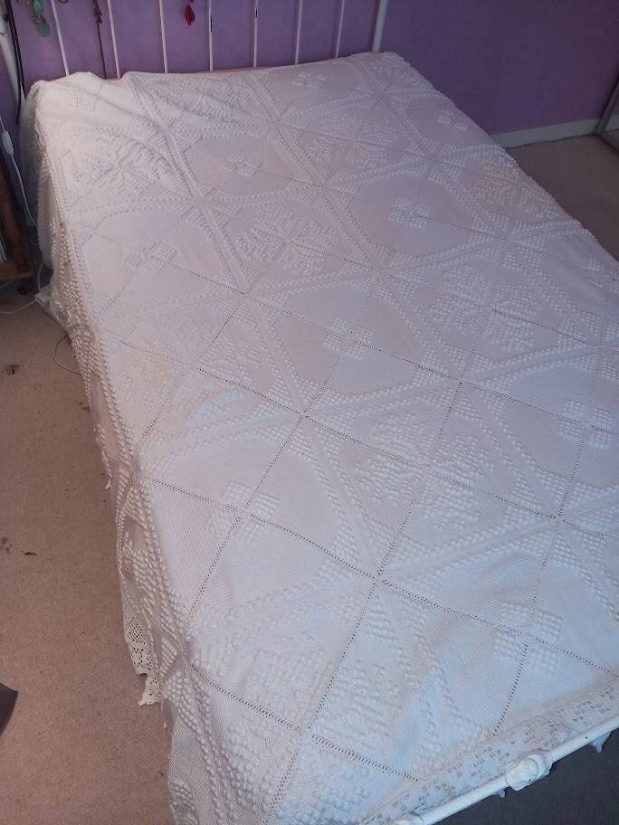 Couvre-lit au crochet