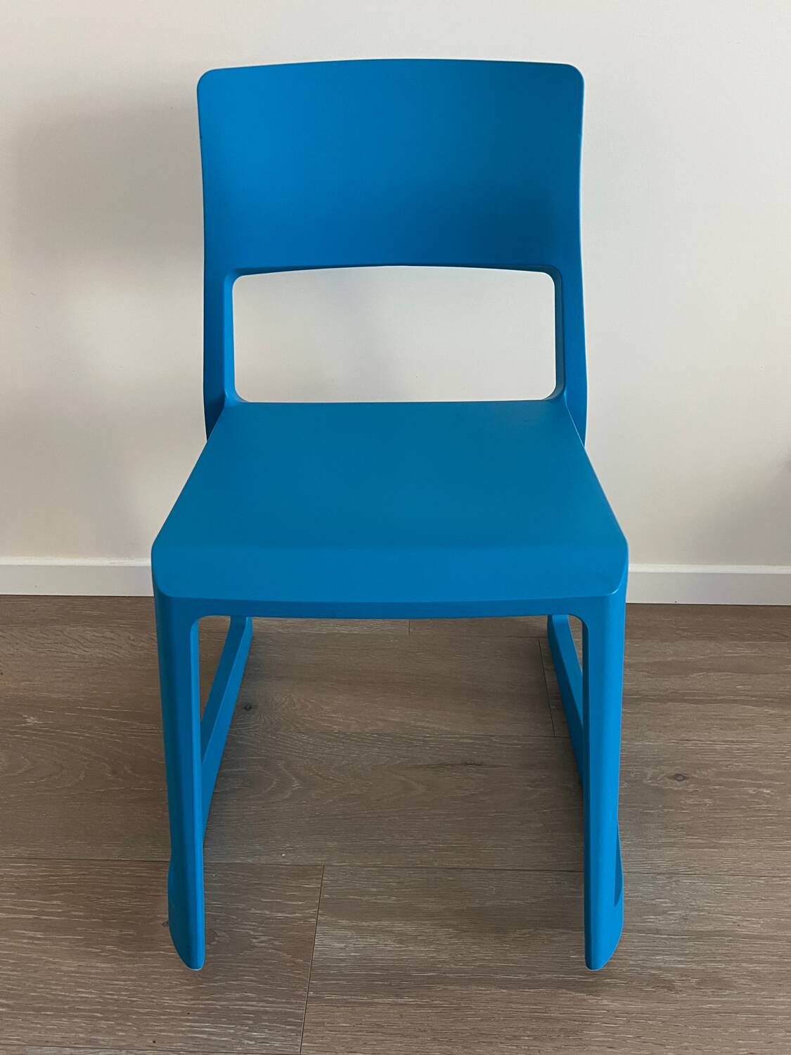 Vitra chair tip tone