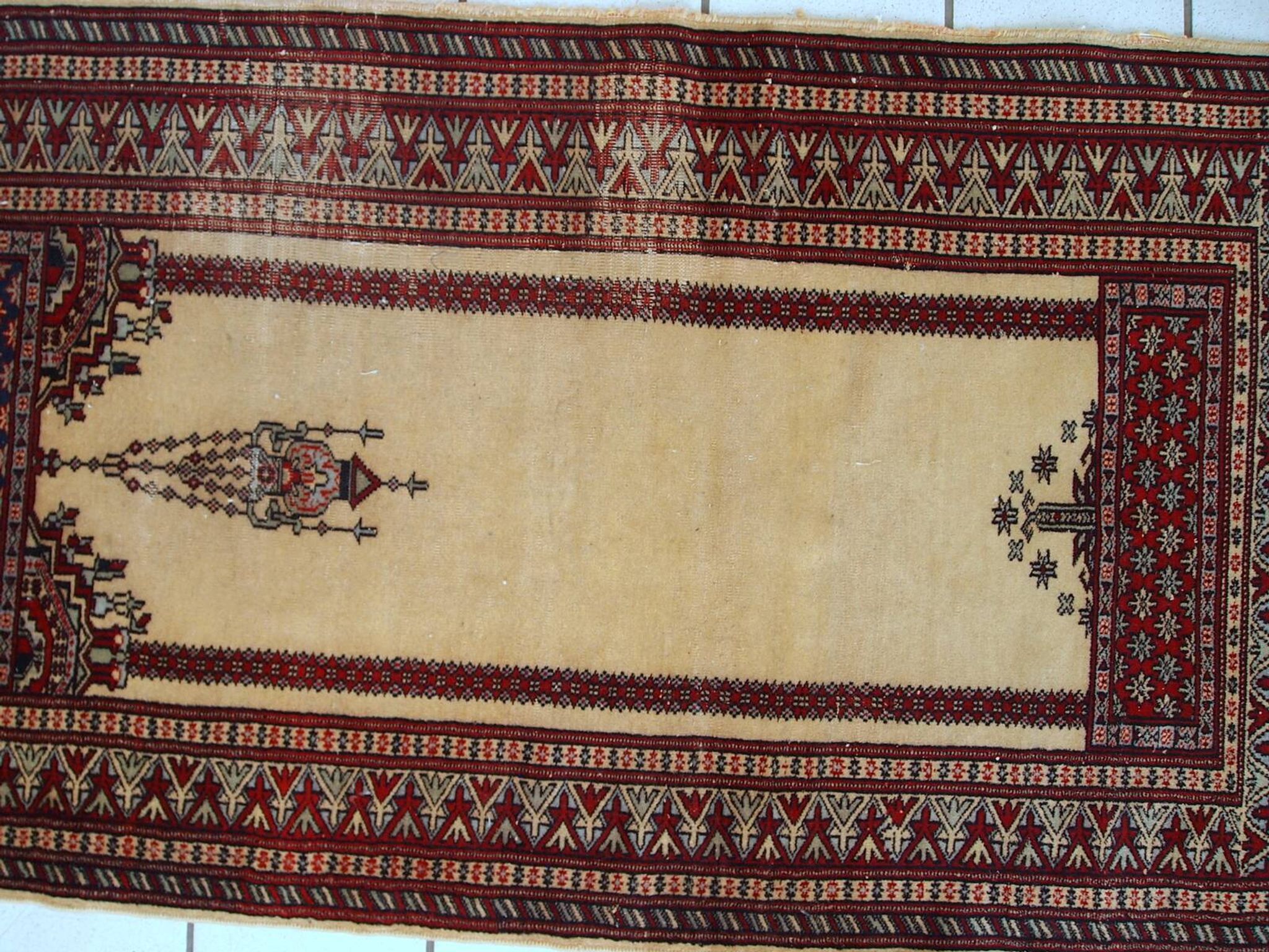 Tapis de Prière Vintage Lahore Pakistanais, Années 1960, Élégance et Tradit