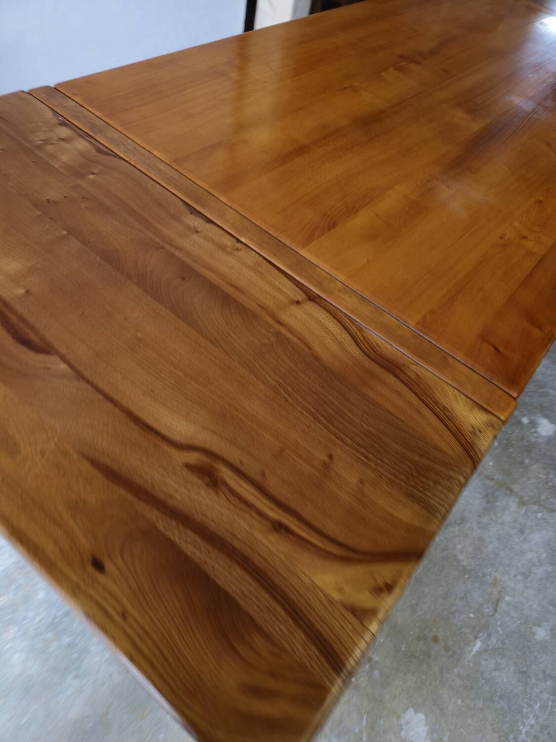 Dining room set table and 6 chairs Maison Regain in Elm