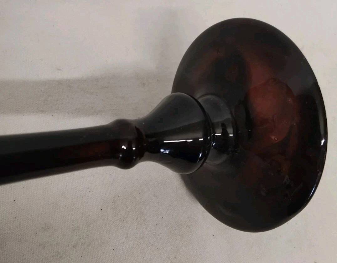 Jewelry Bowl on Foot Signed Schneider - Art Deco