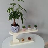 Old shelf Jeannette