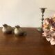 Salt and pepper shaker in silver metal, sparrows