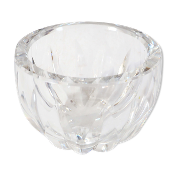 Empty crystal ramekin pocket