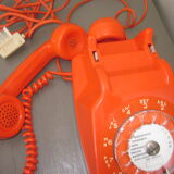 Phone orange 70s