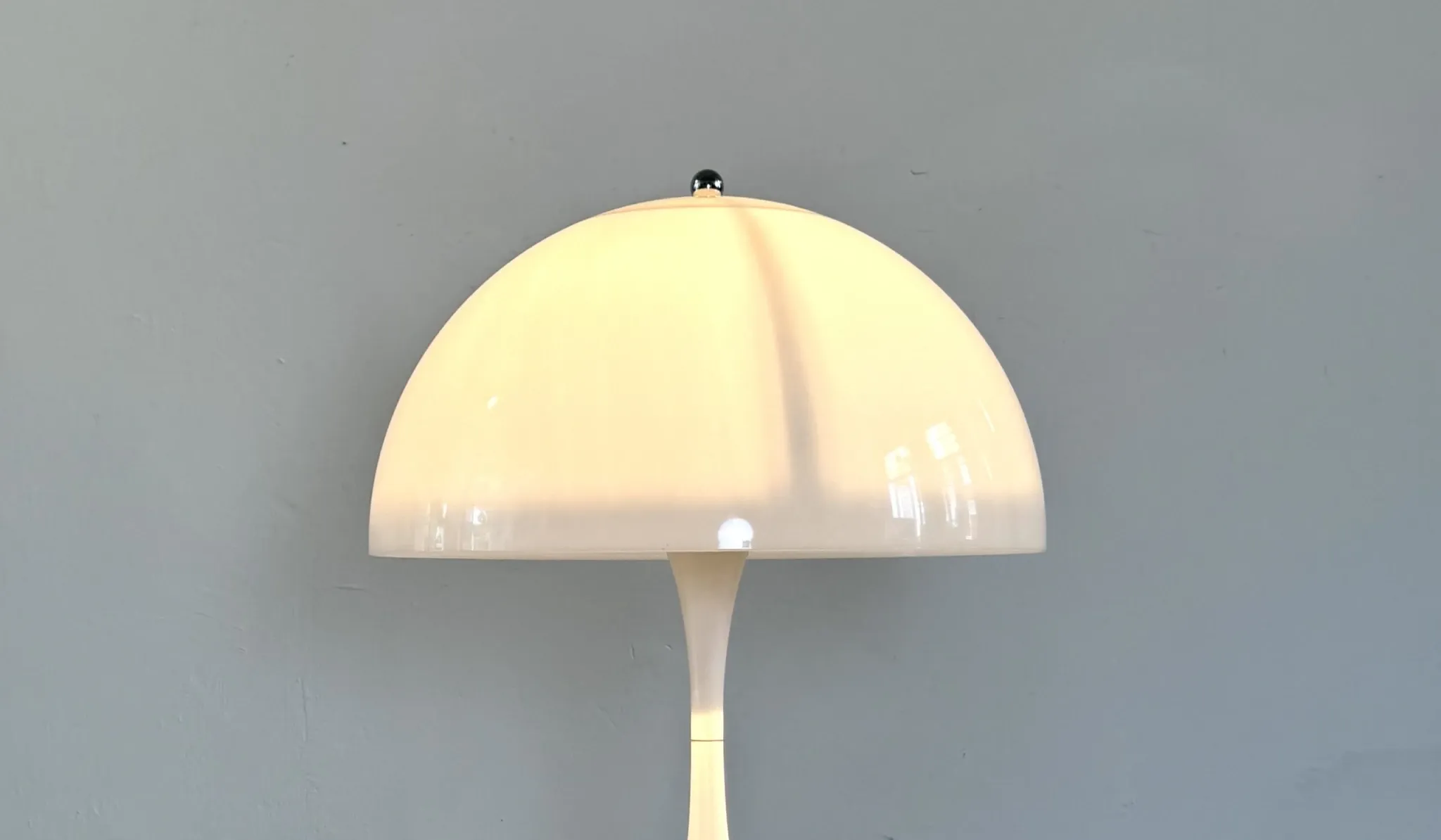 Panthella 'Mushroom' Table Lamp By Verner Panton For Louis Poulsen, Denmark, 1971