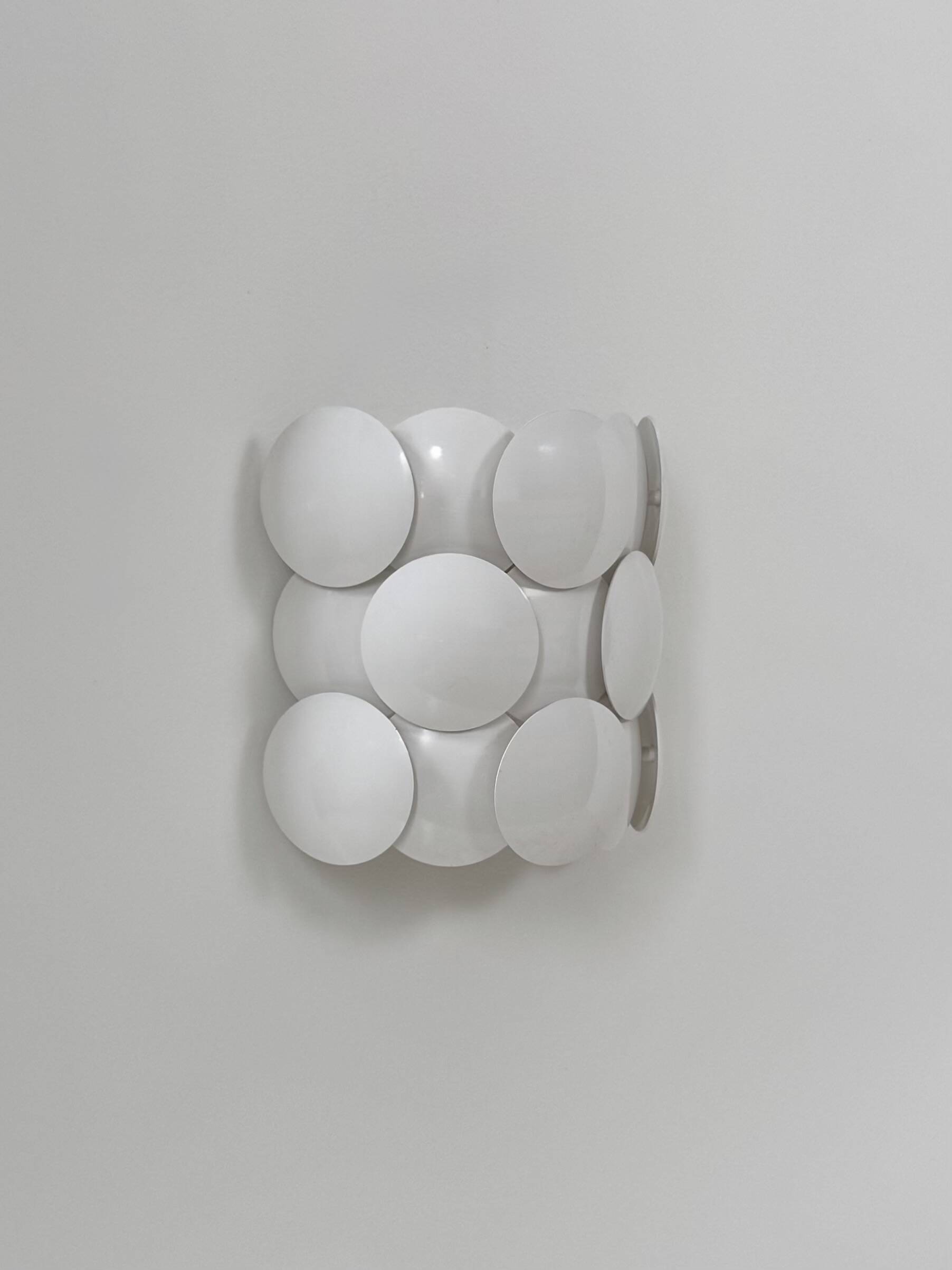Vintage wall light, ABS and white lacquered metal, France, 1980.